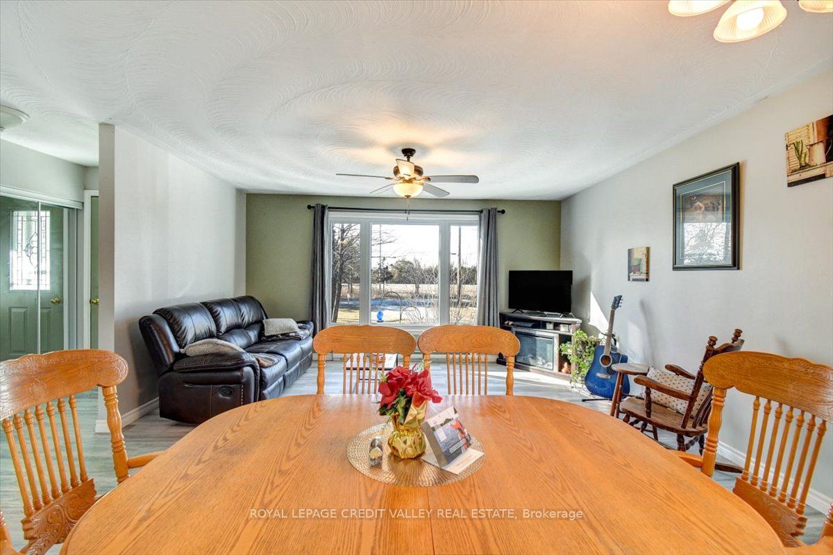 170 Crofton Road N Property Photo 10
