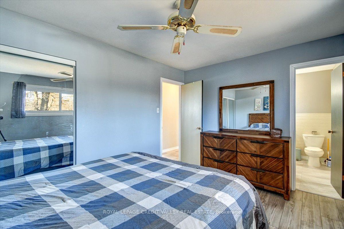 170 Crofton Road N Property Photo 18
