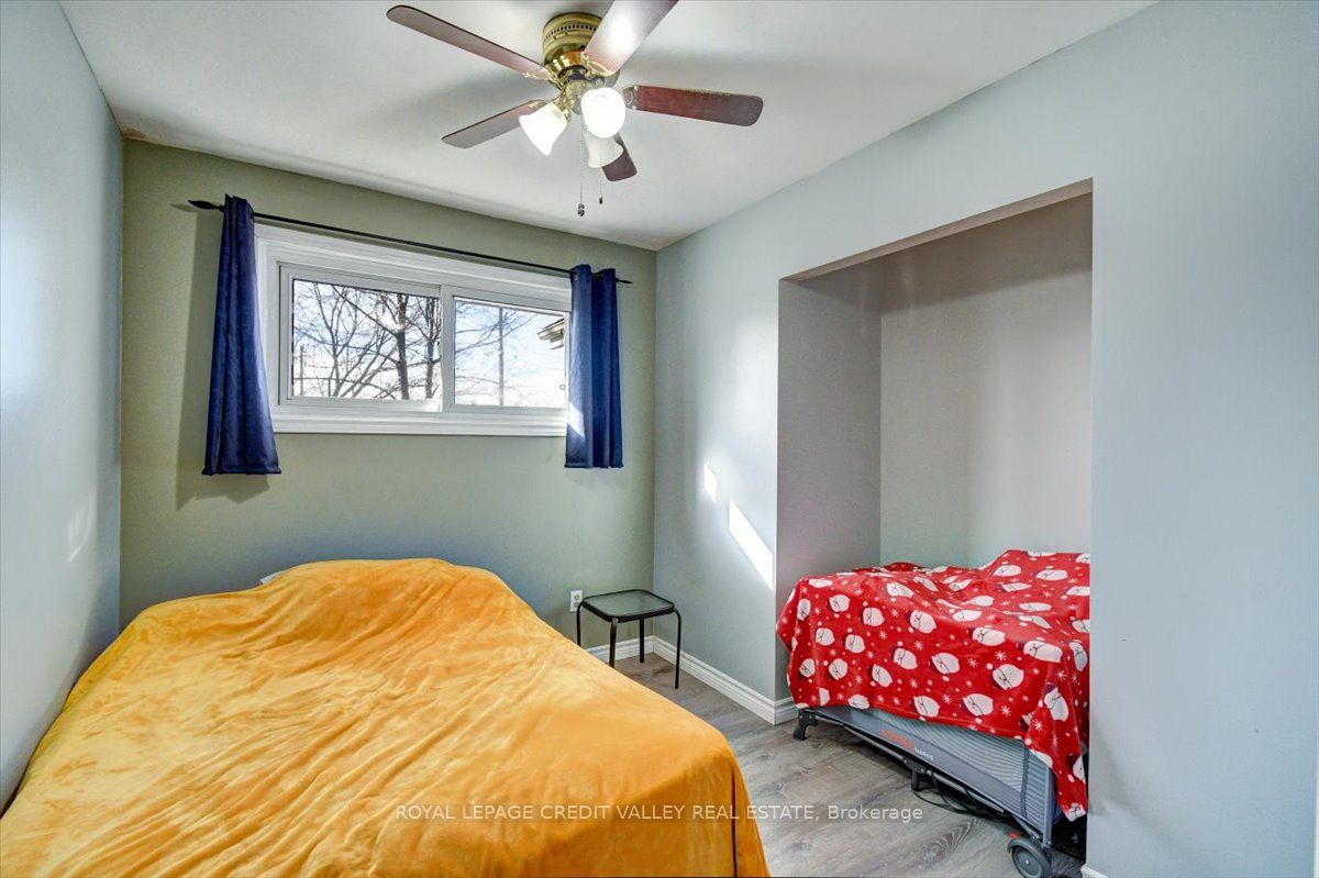 170 Crofton Road N Property Photo 21
