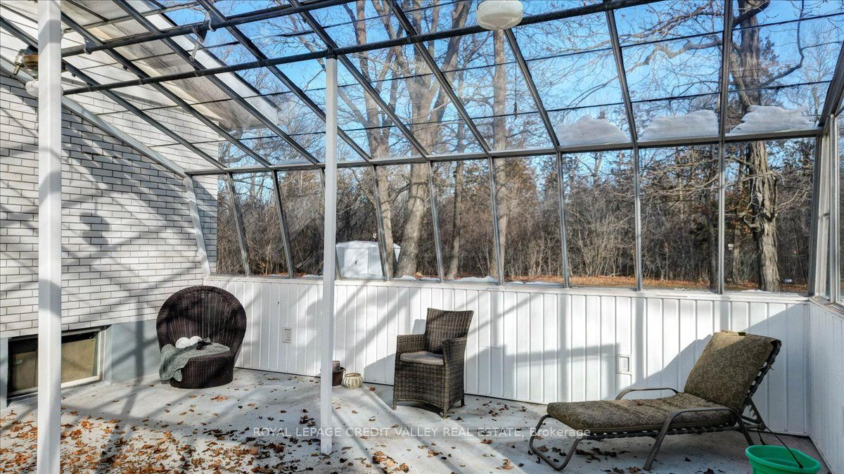 170 Crofton Road N Property Photo 35