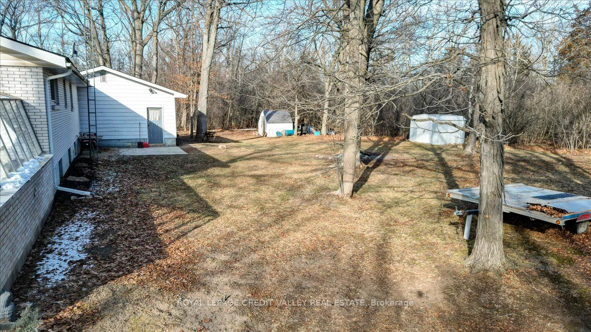 170 Crofton Road N Property Photo 39