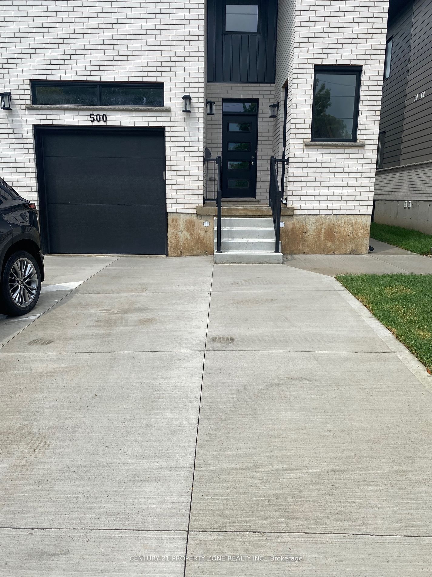 #main - 500 Karn Street Property Photo 2