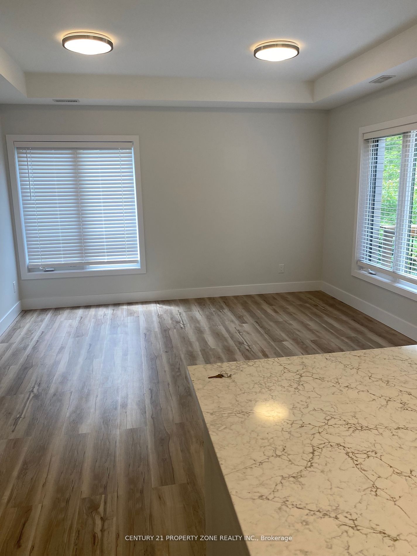 #main - 500 Karn Street Property Photo 9