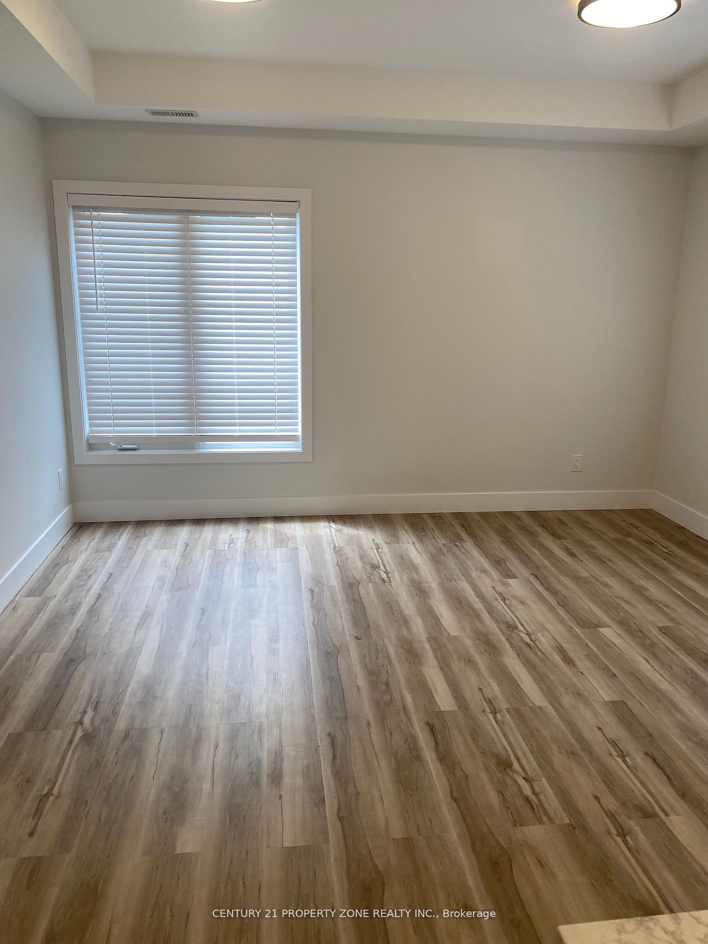 #main - 500 Karn Street Property Photo 10