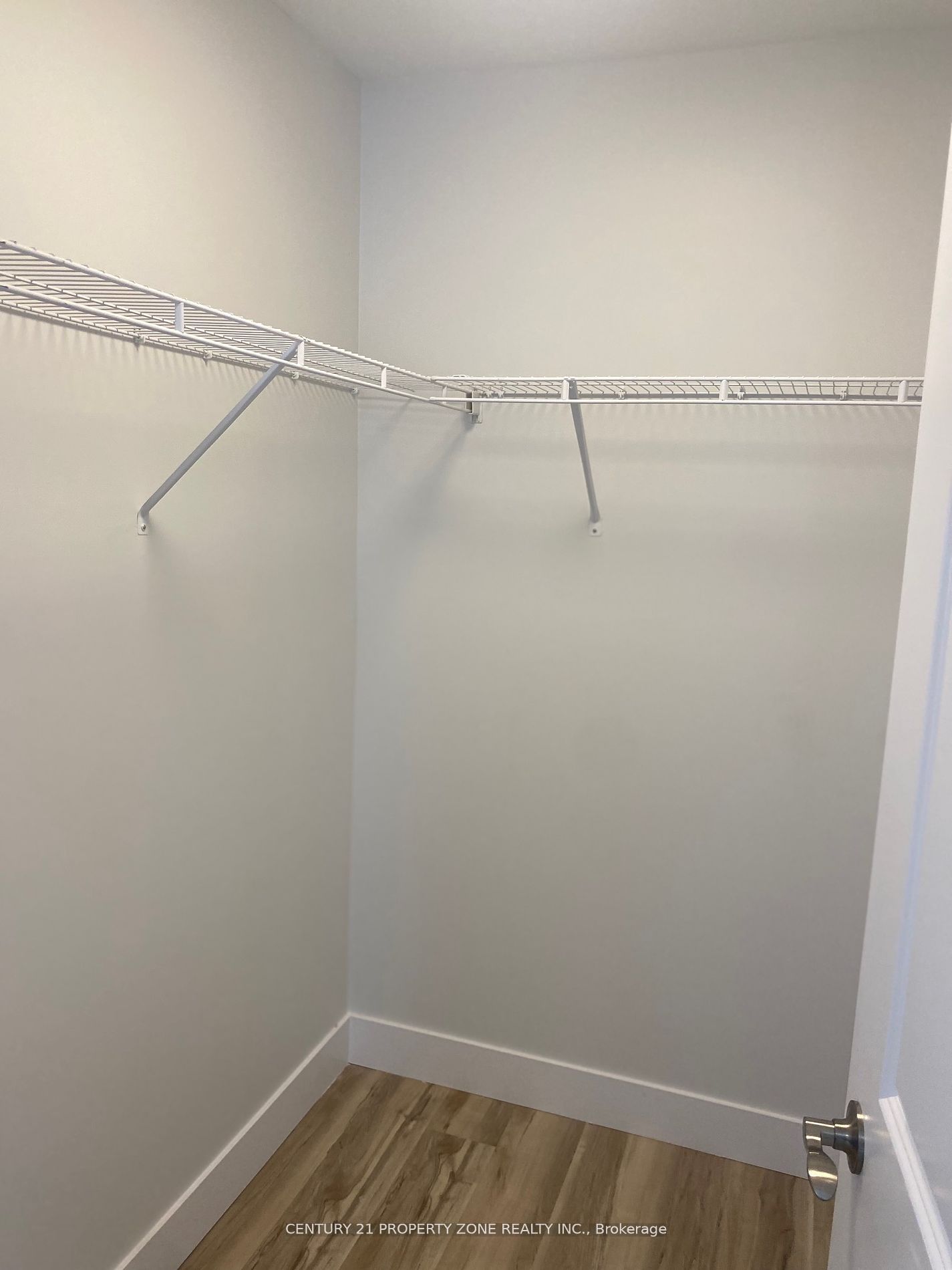 #main - 500 Karn Street Property Photo 12