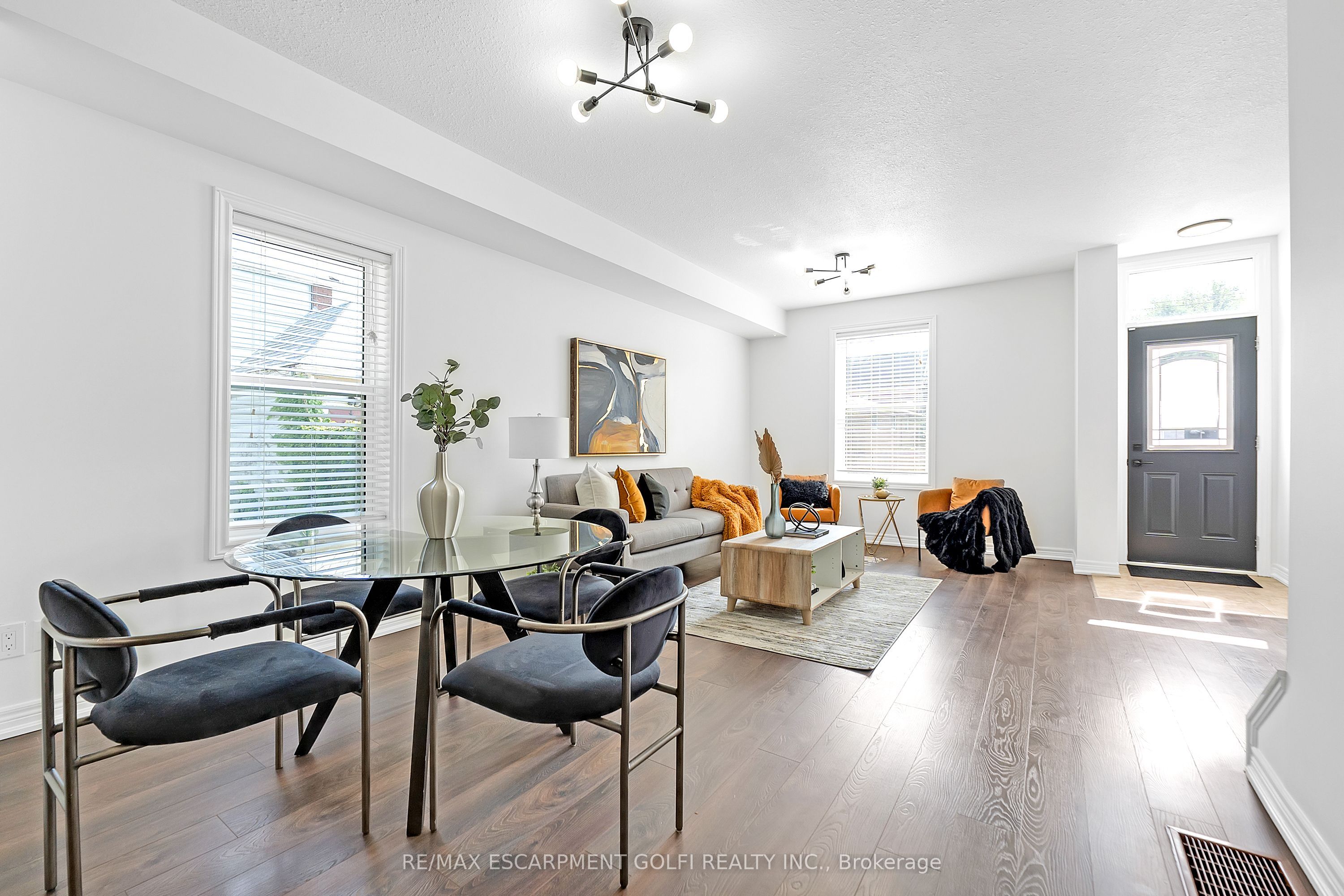 47 Burlington Street Property Photo 8