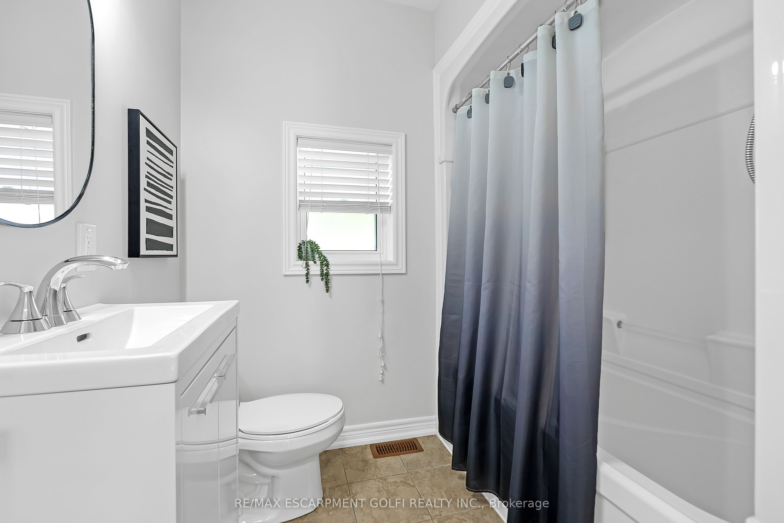47 Burlington Street Property Photo 16
