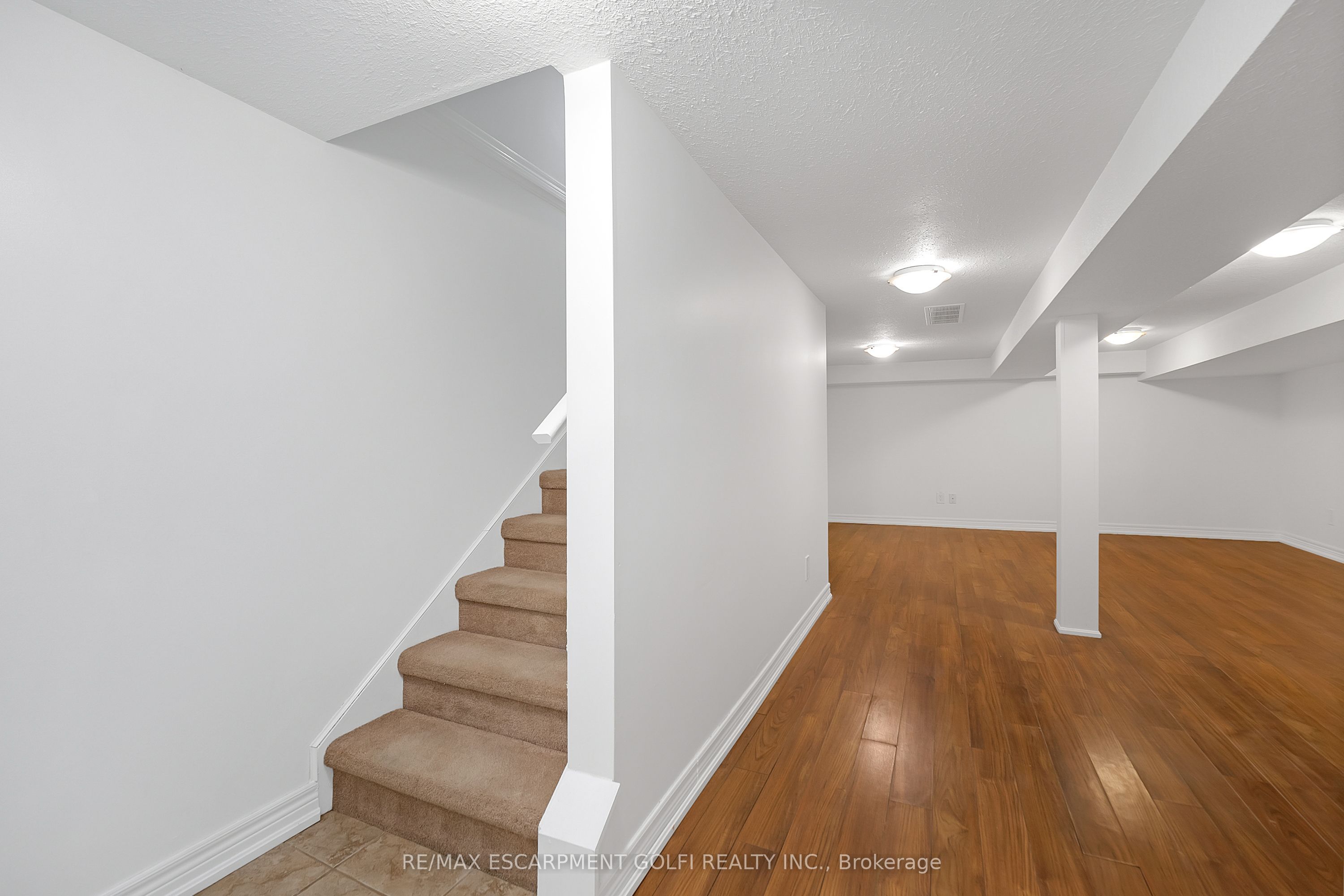 47 Burlington Street Property Photo 17