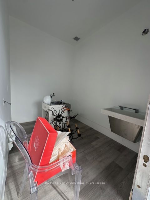 1022 Pelham Street Property Photo 24