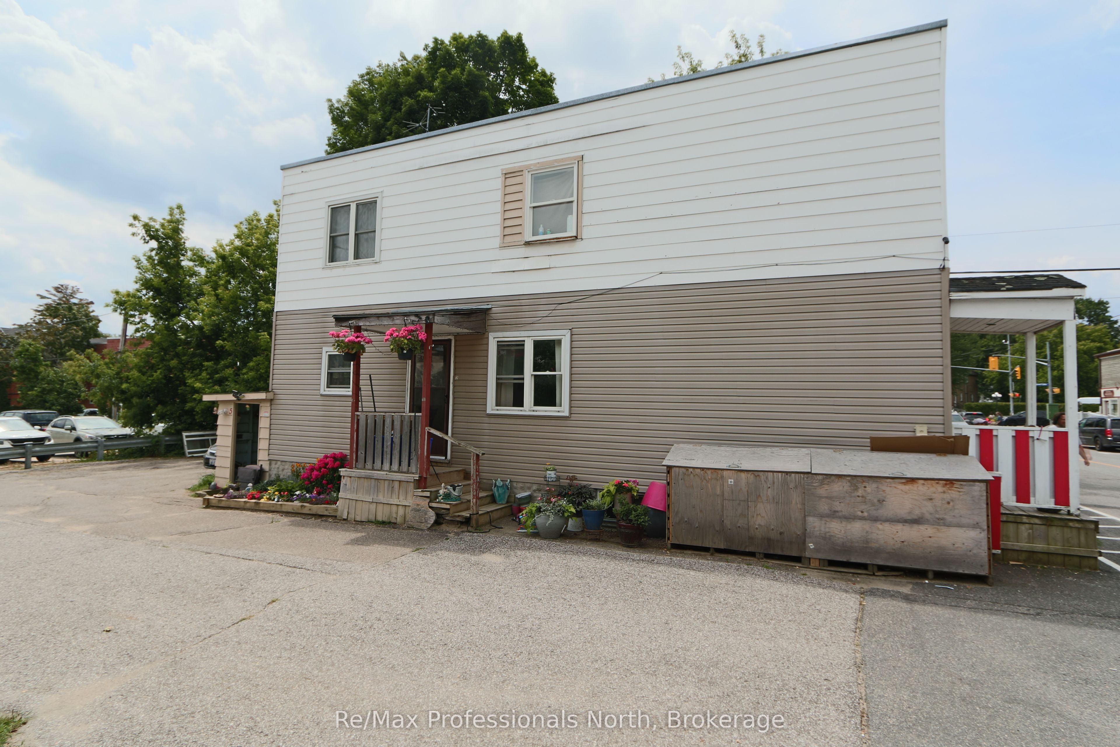 12 Ann Street Property Photo 5