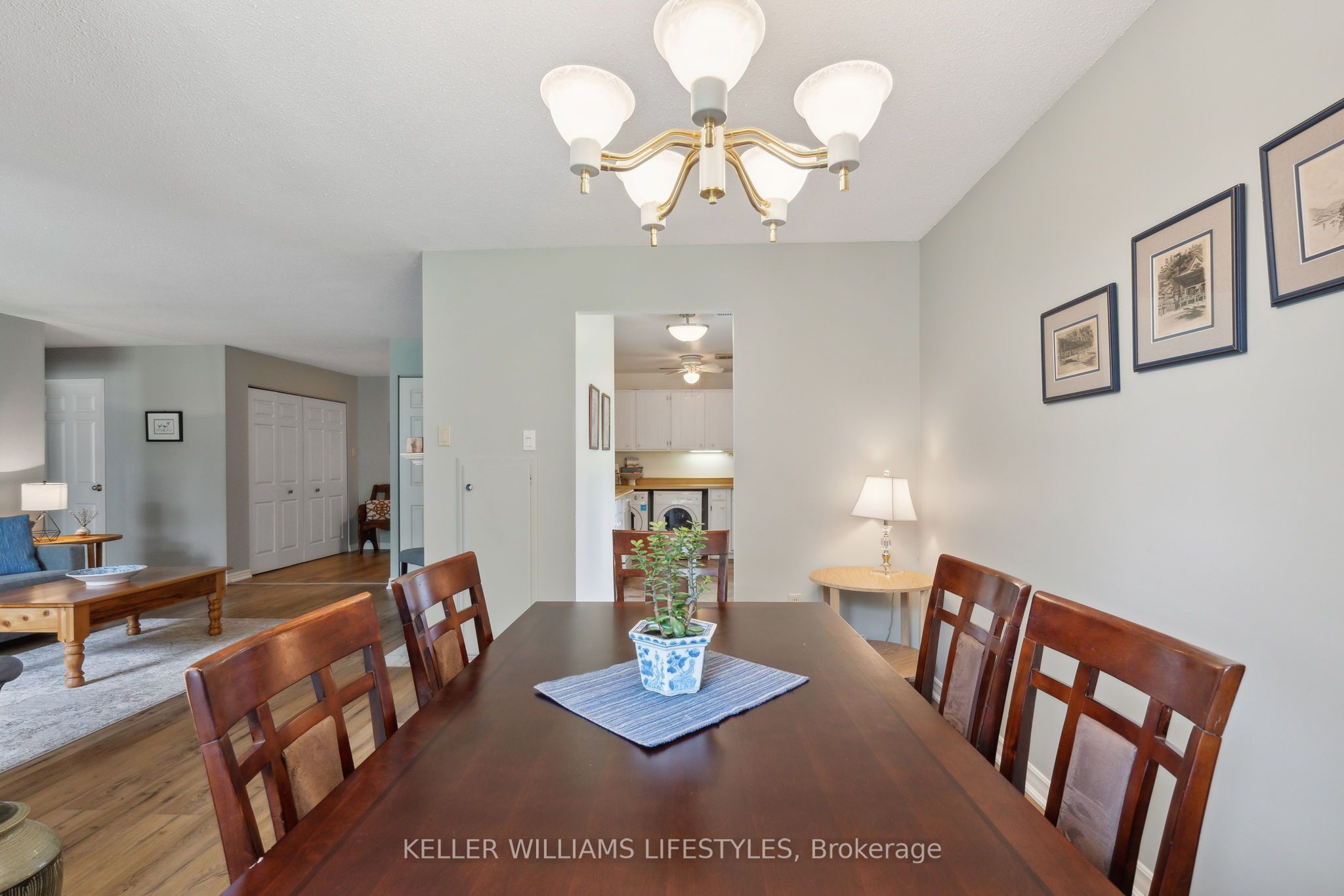 #116 - 300 Everglade Crescent Property Photo 16