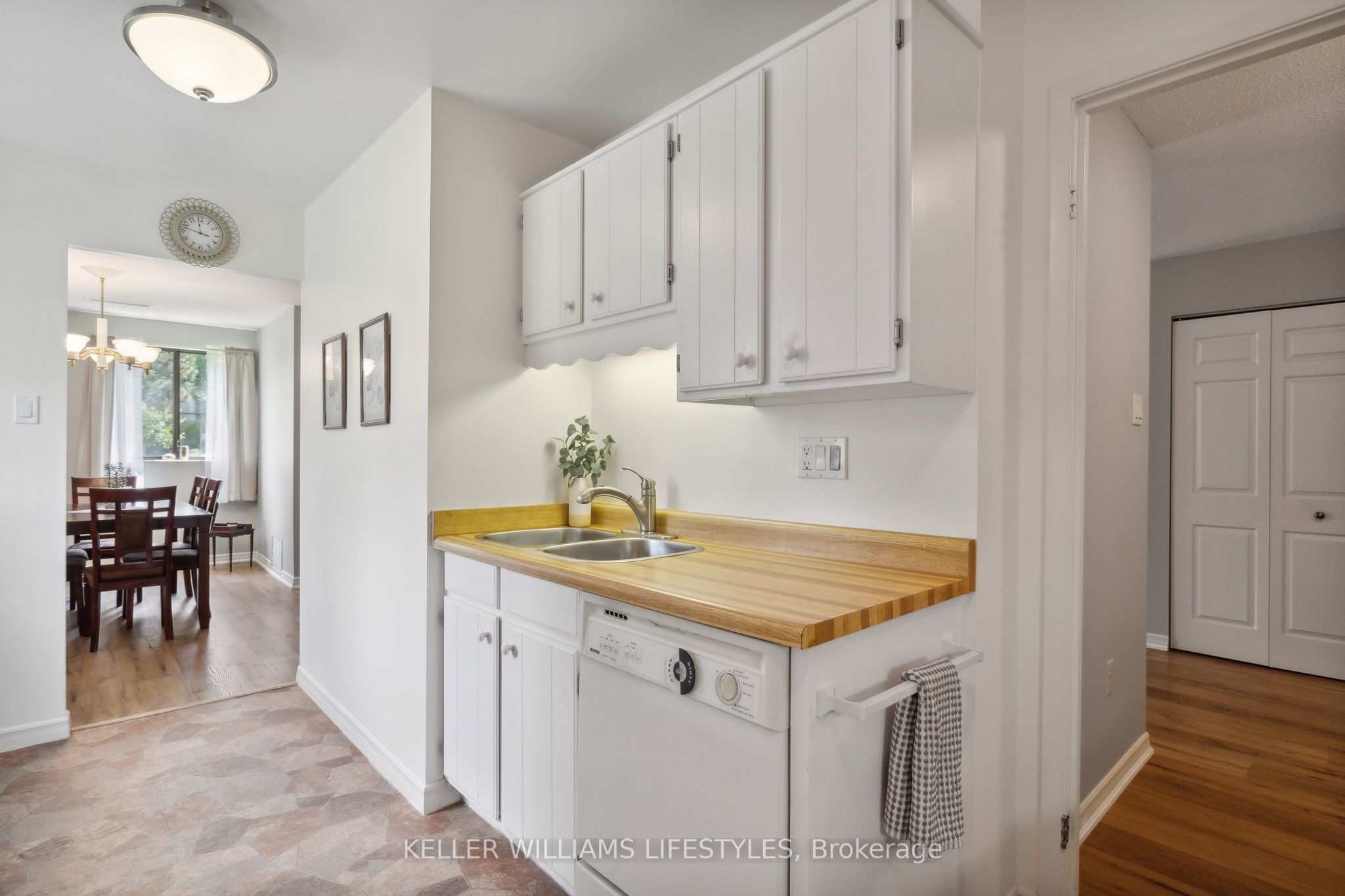 #116 - 300 Everglade Crescent Property Photo 21