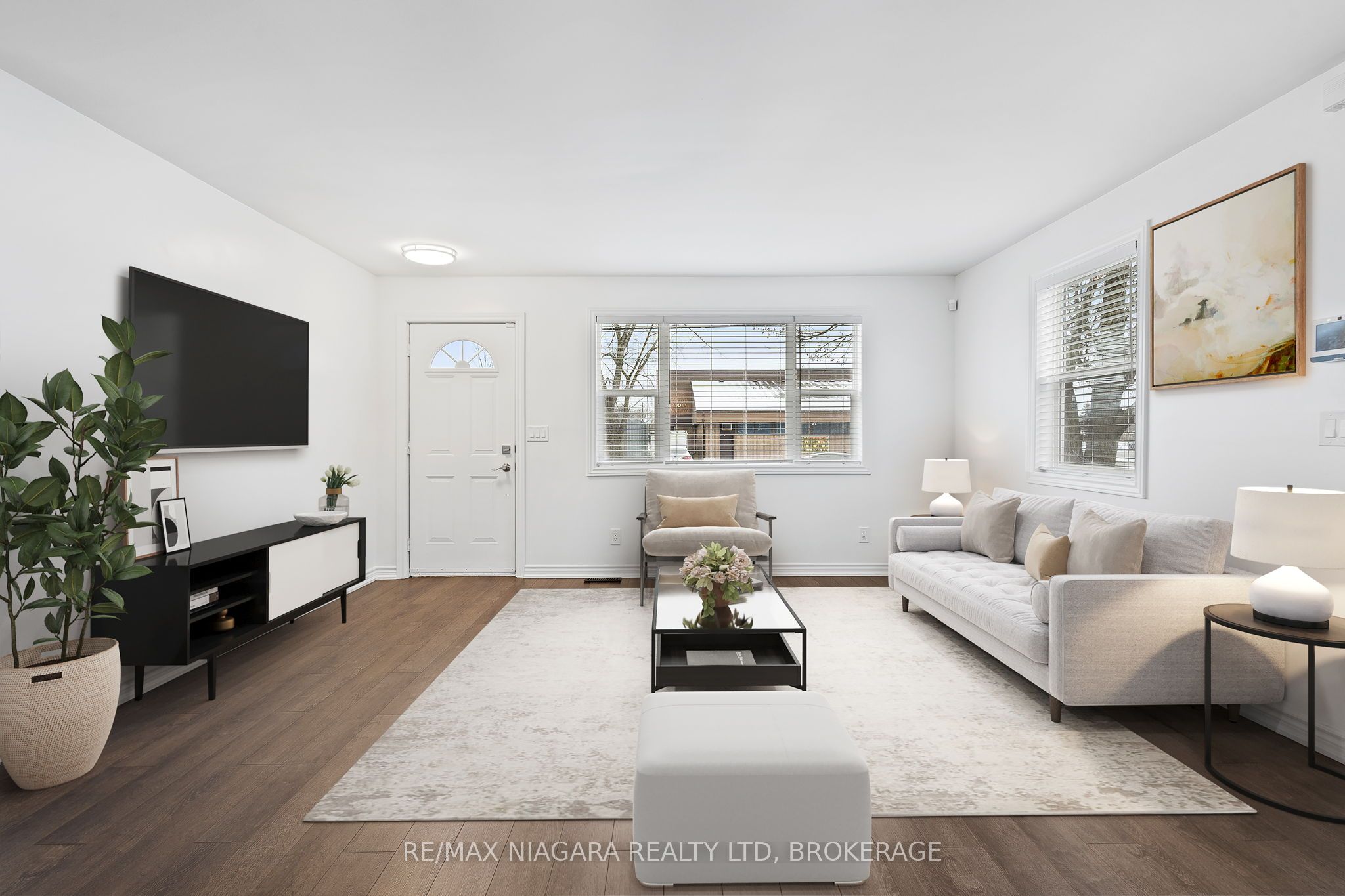 3967 Welland Street Property Photo 5