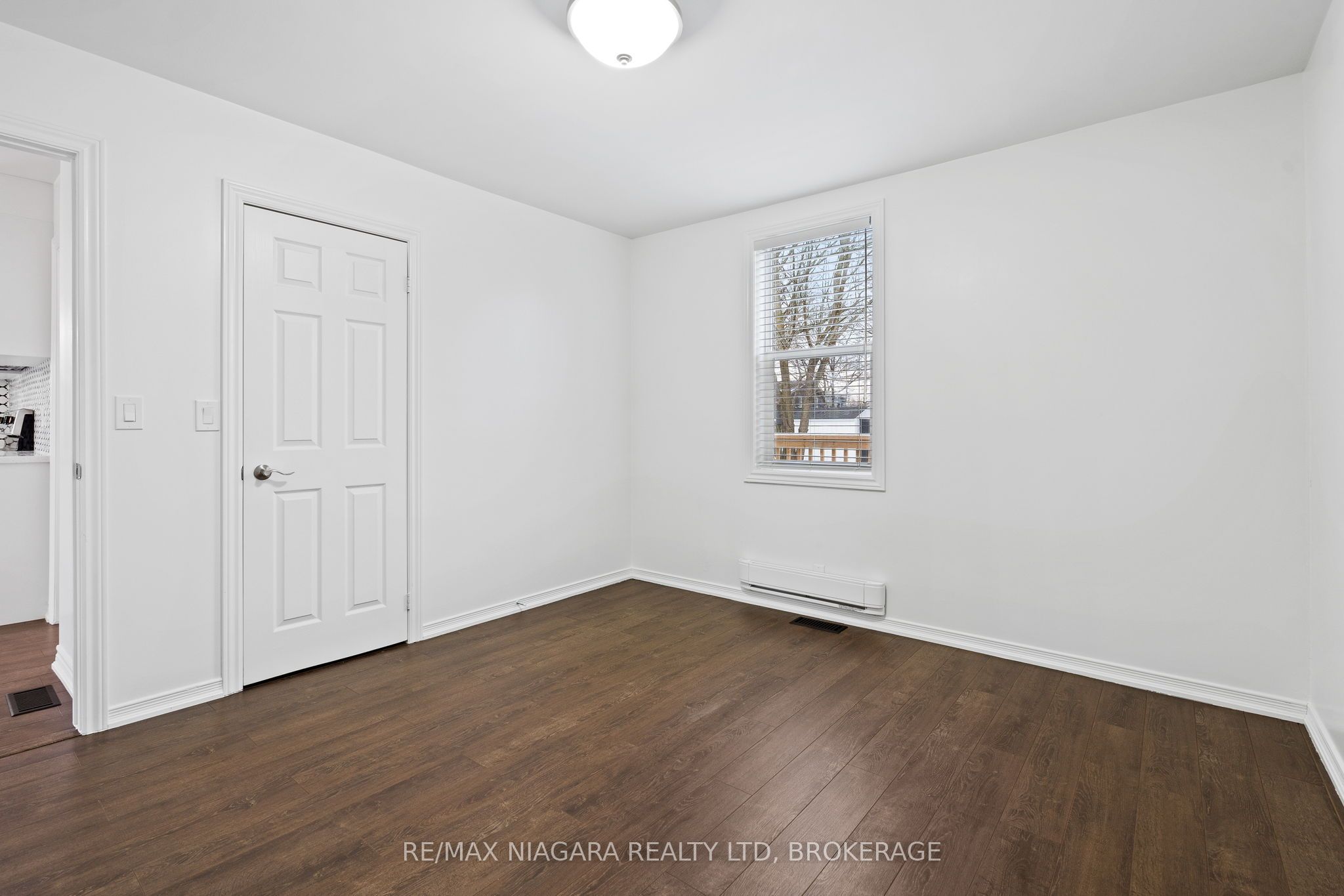 3967 Welland Street Property Photo 15