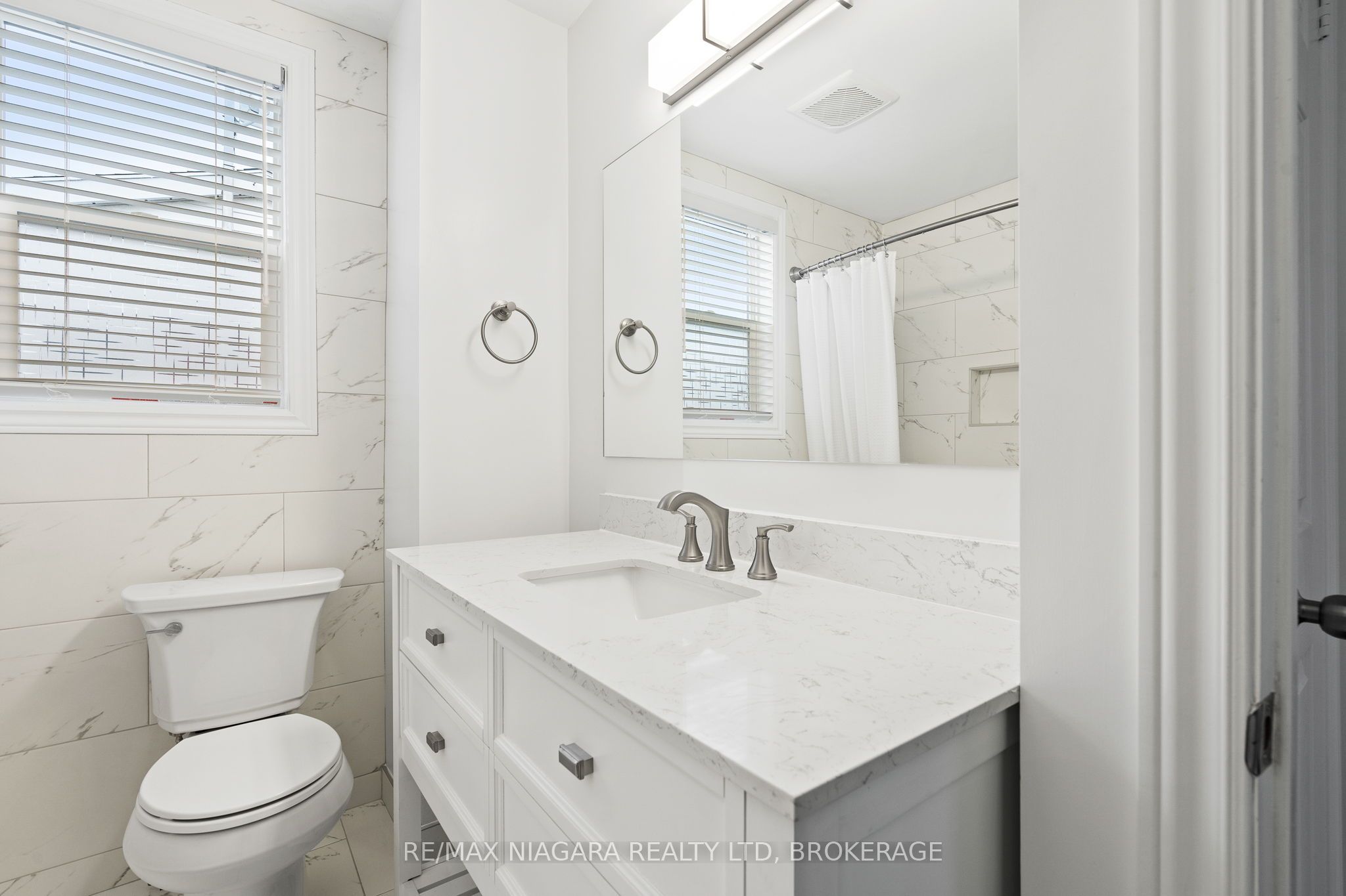 3967 Welland Street Property Photo 19