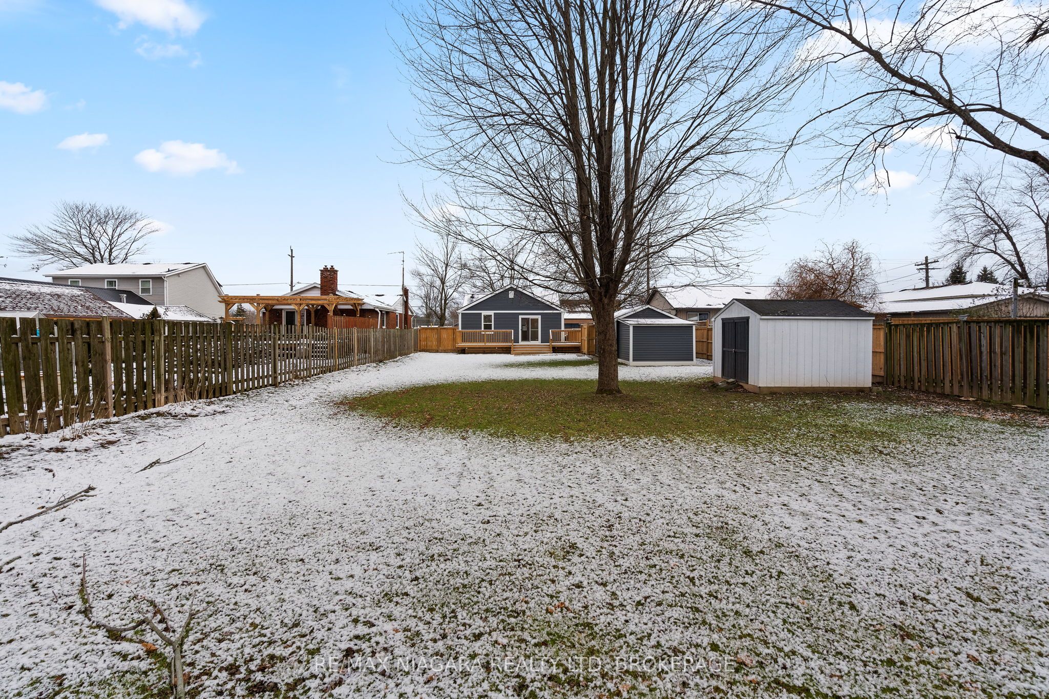 3967 Welland Street Property Photo 28