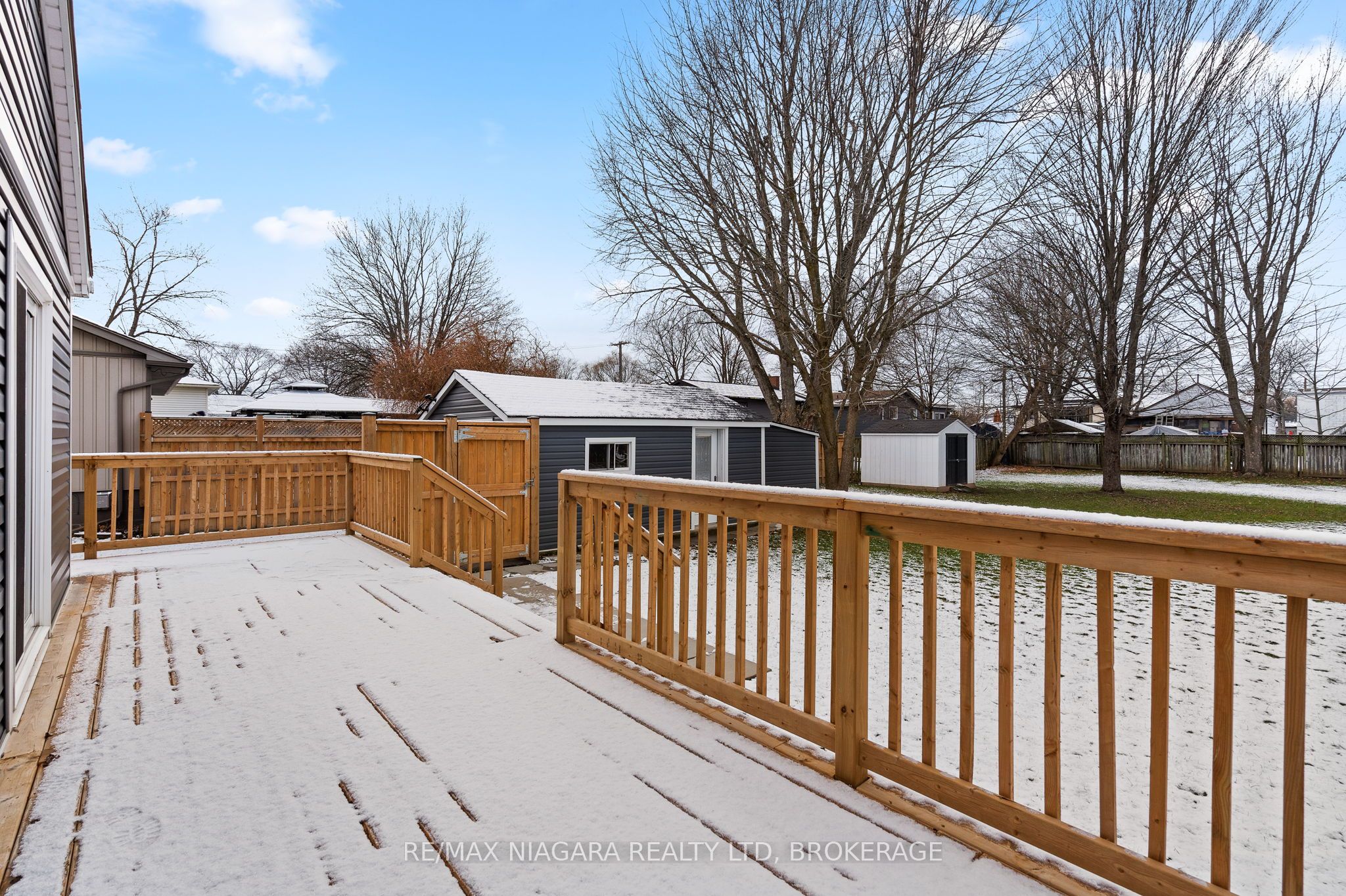 3967 Welland Street Property Photo 31