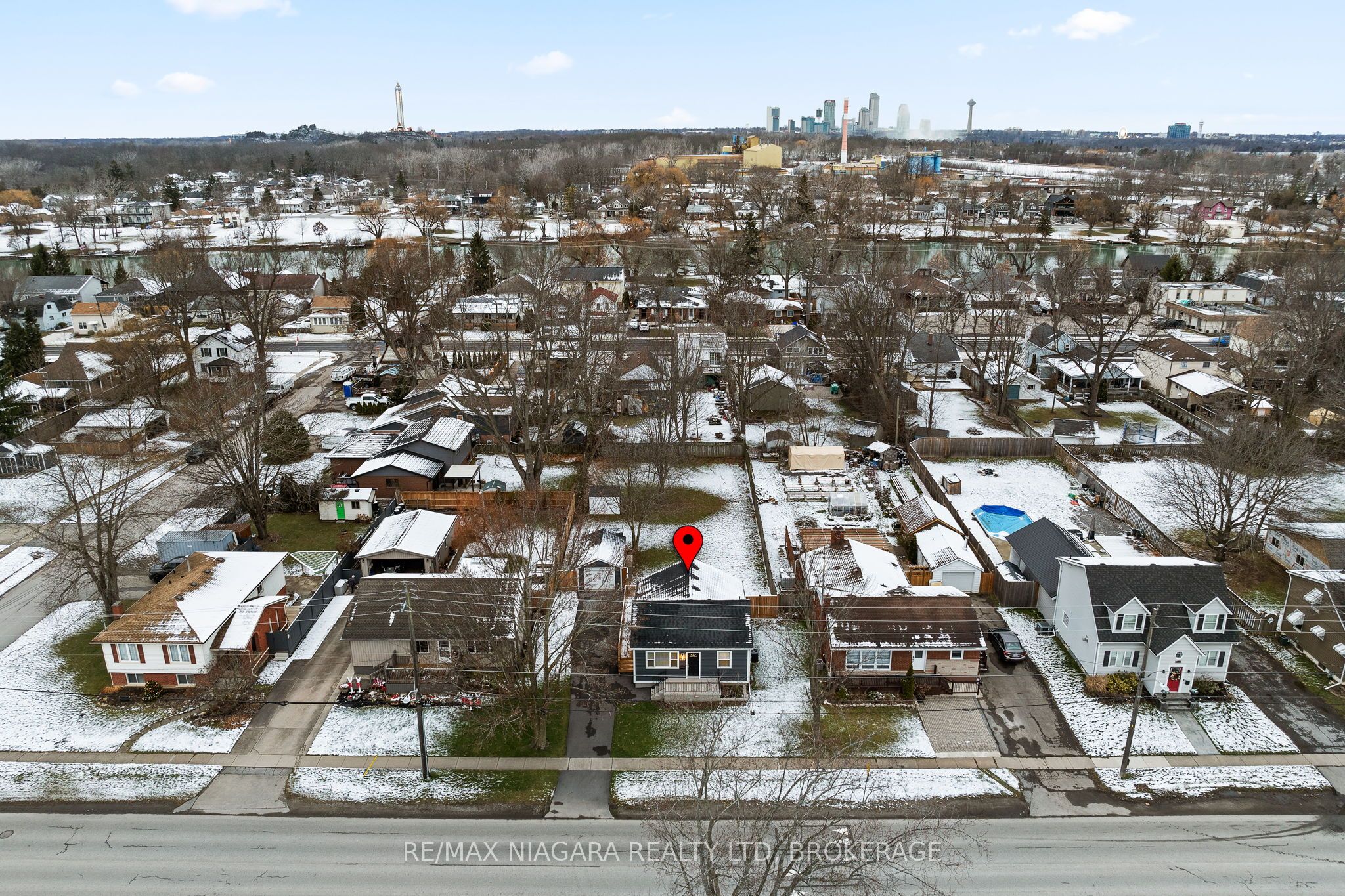 3967 Welland Street Property Photo 35