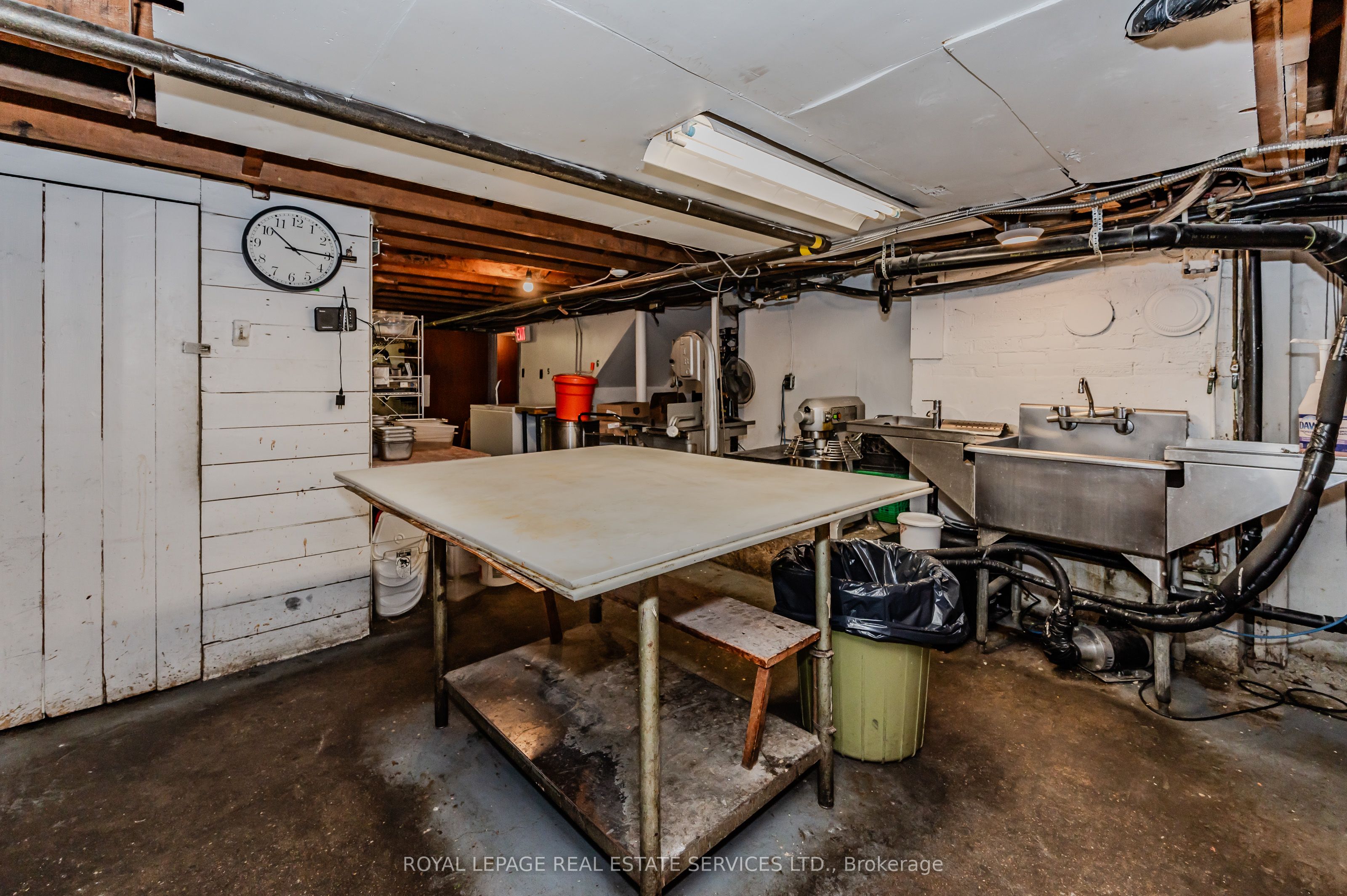 32 Arthur Street Property Photo 10