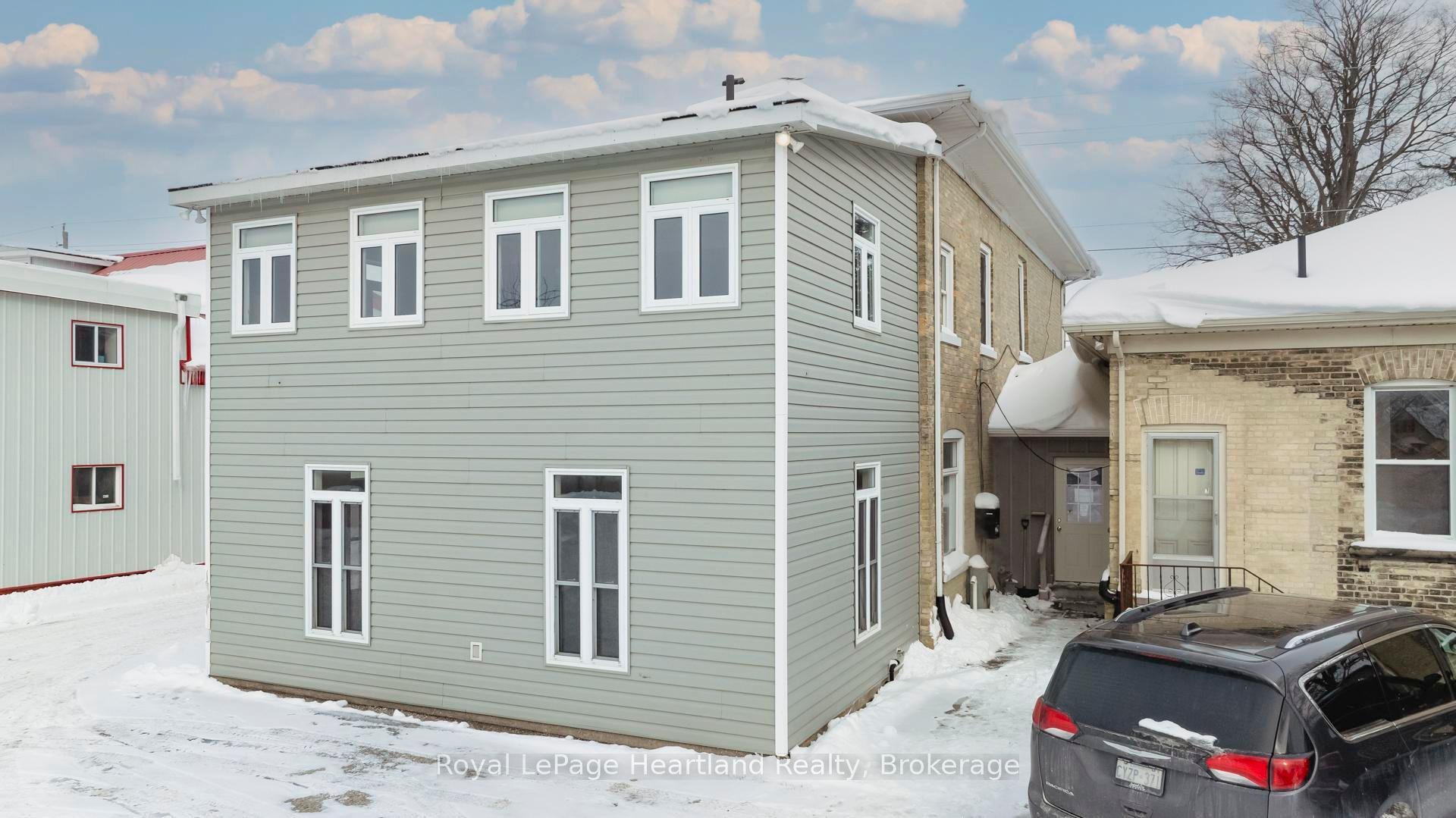 38 Ontario Street Property Photo 3