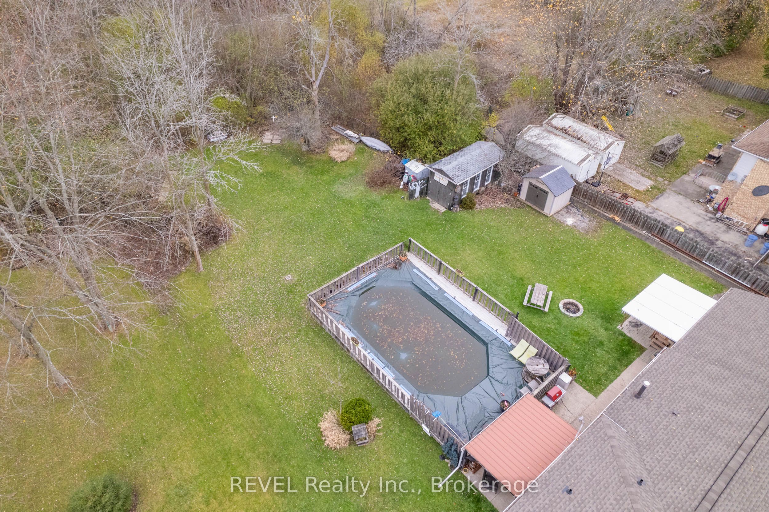 869 Daytona Drive Property Photo 32