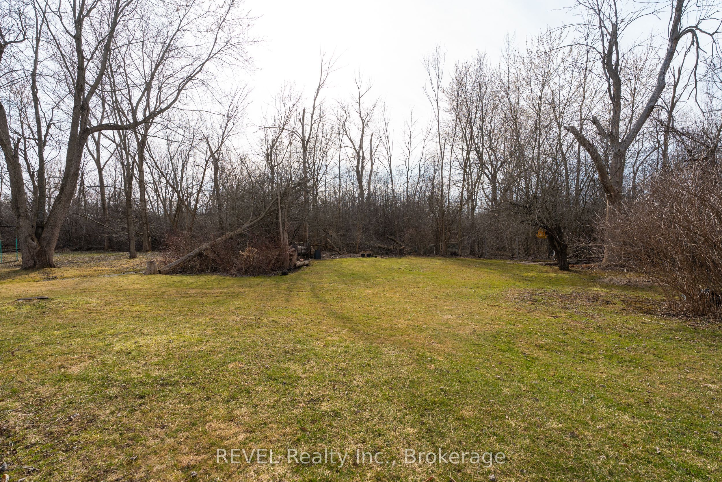 869 Daytona Drive Property Photo 36