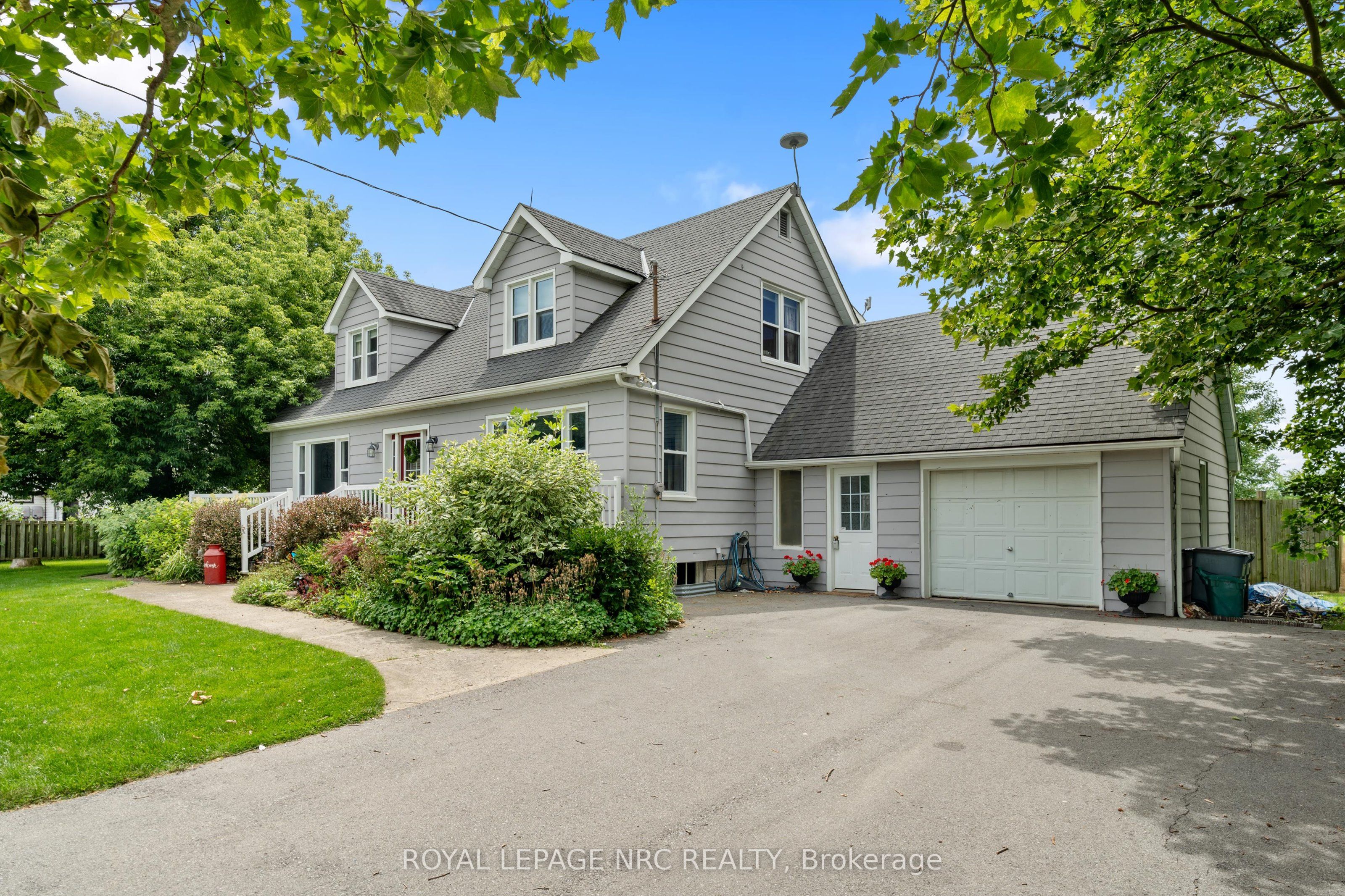 74092 Wellandport Road Property Photo 2