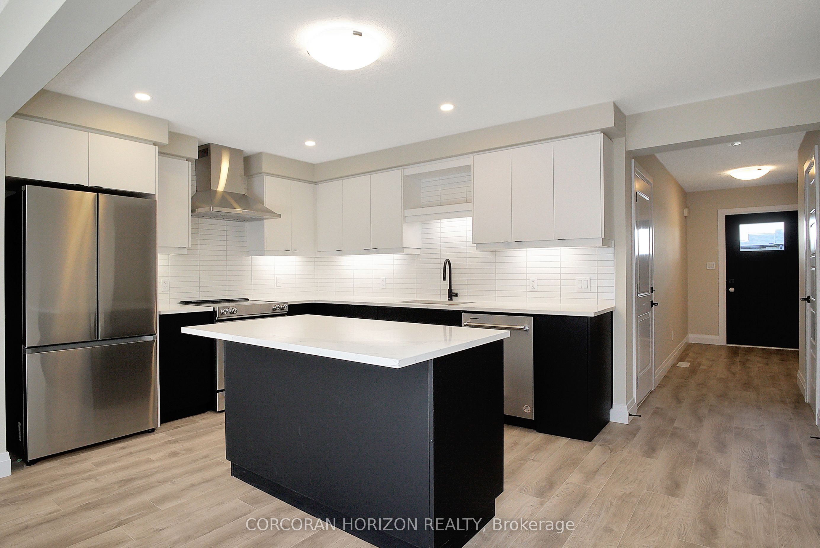 #10 - 40 Bastien Street Property Photo 7