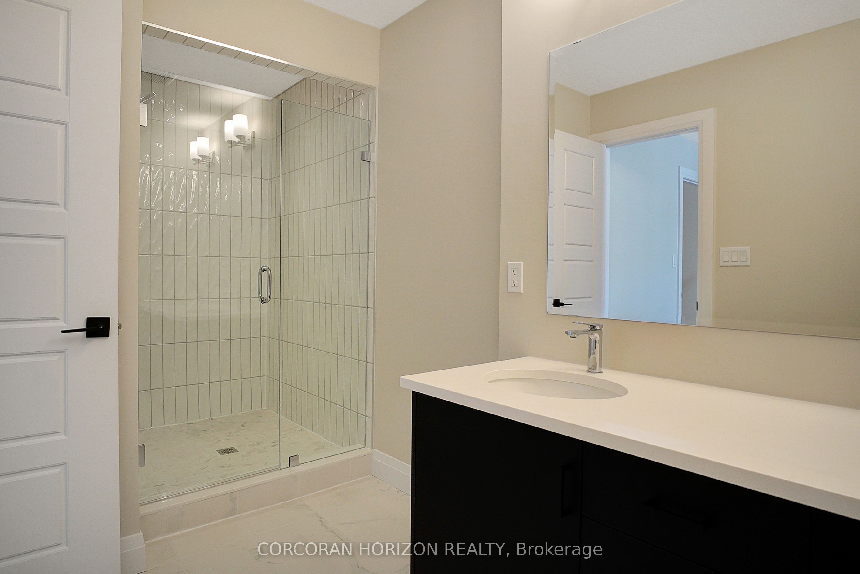 #10 - 40 Bastien Street Property Photo 18