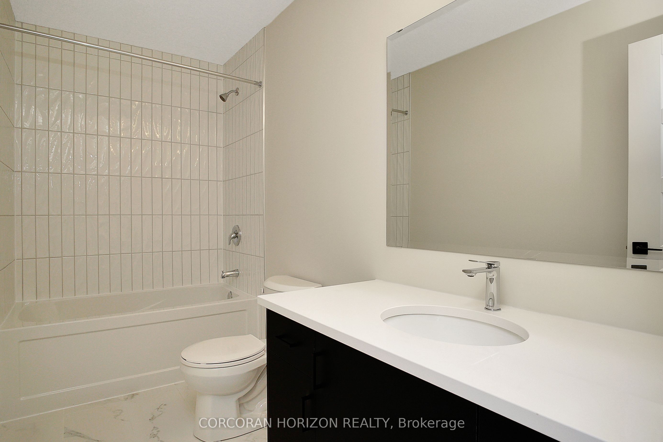 #10 - 40 Bastien Street Property Photo 20