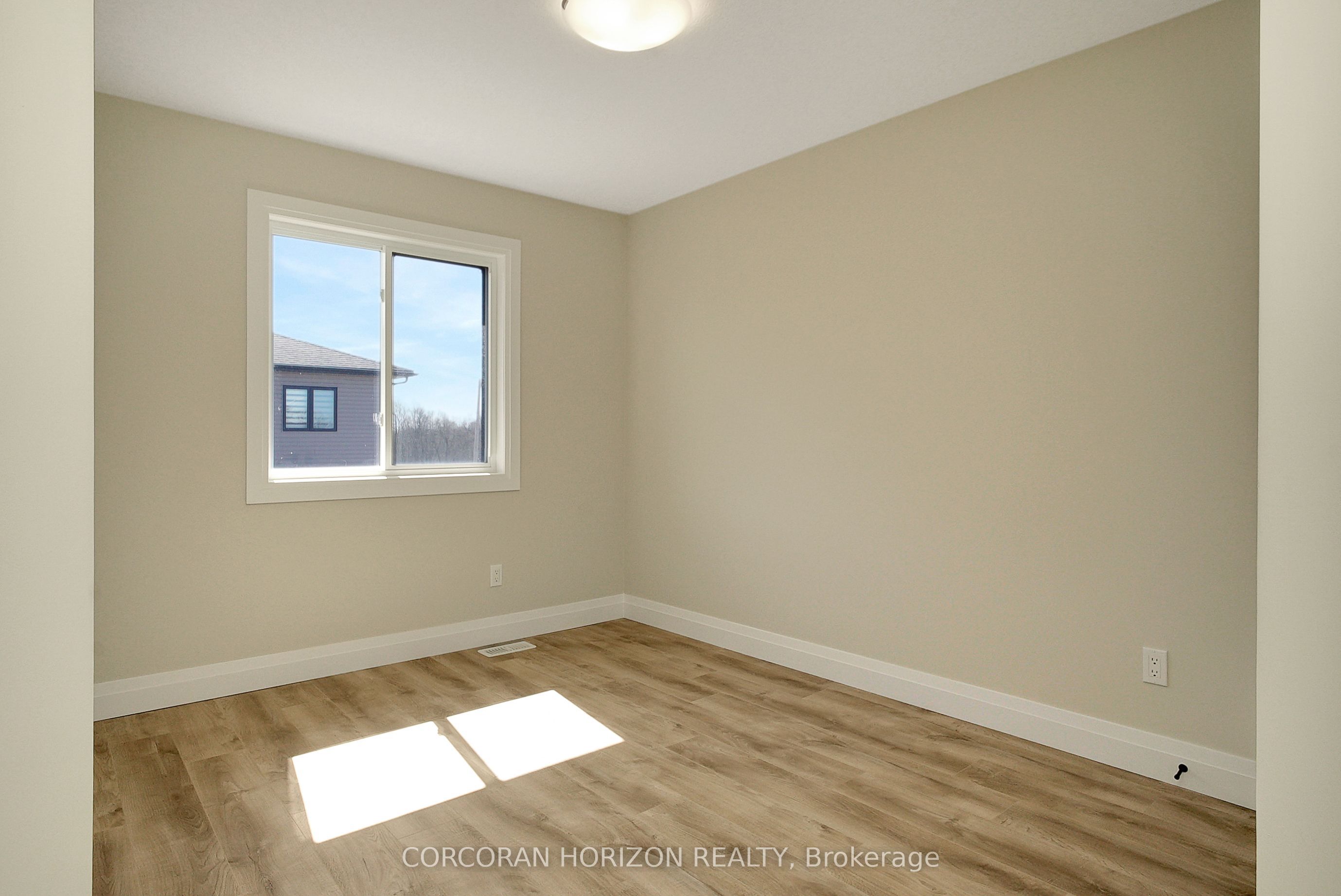 #10 - 40 Bastien Street Property Photo 21