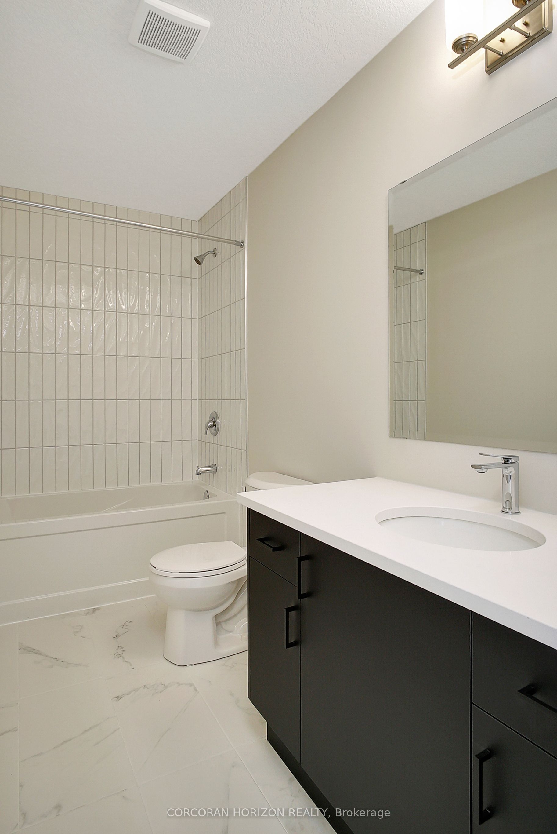 #10 - 40 Bastien Street Property Photo 25