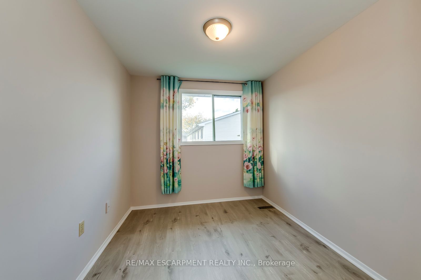#69 - 120 Quigley Road Property Photo 26