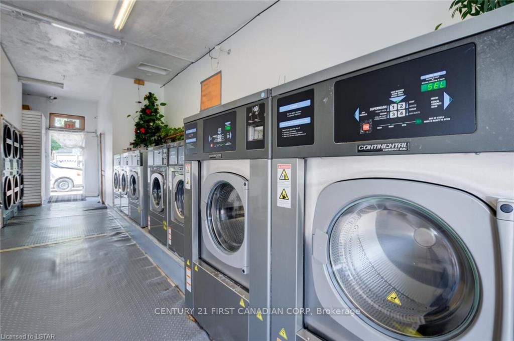 1066 Dundas Street Property Photo 6