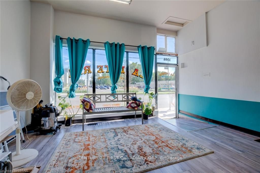 1066 Dundas Street Property Photo 20