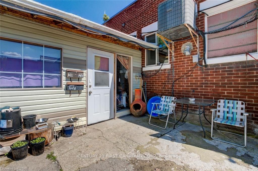 1066 Dundas Street Property Photo 28
