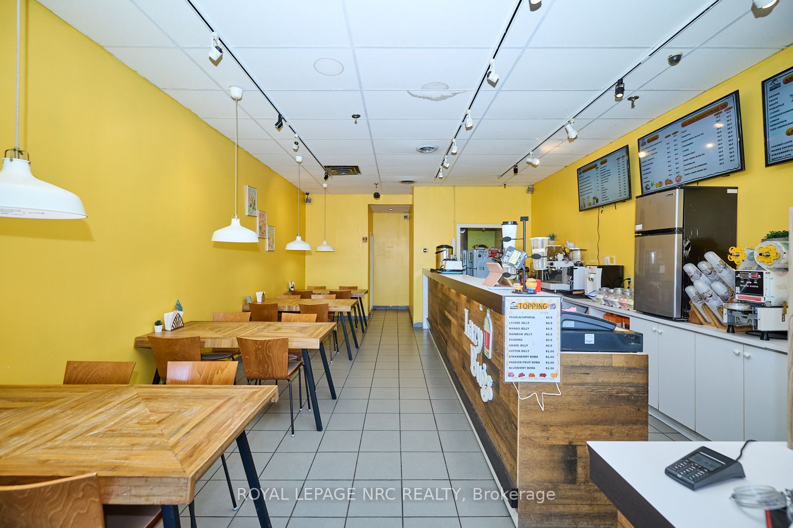 210 Glendale Avenue Property Photo 8