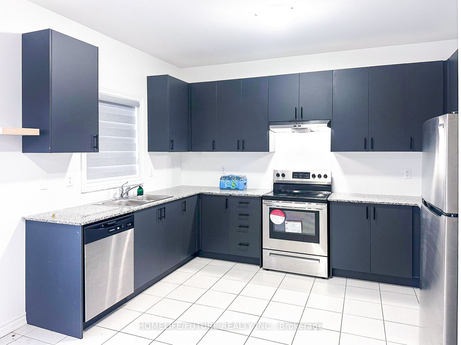 407 Russell Street Property Photo 2