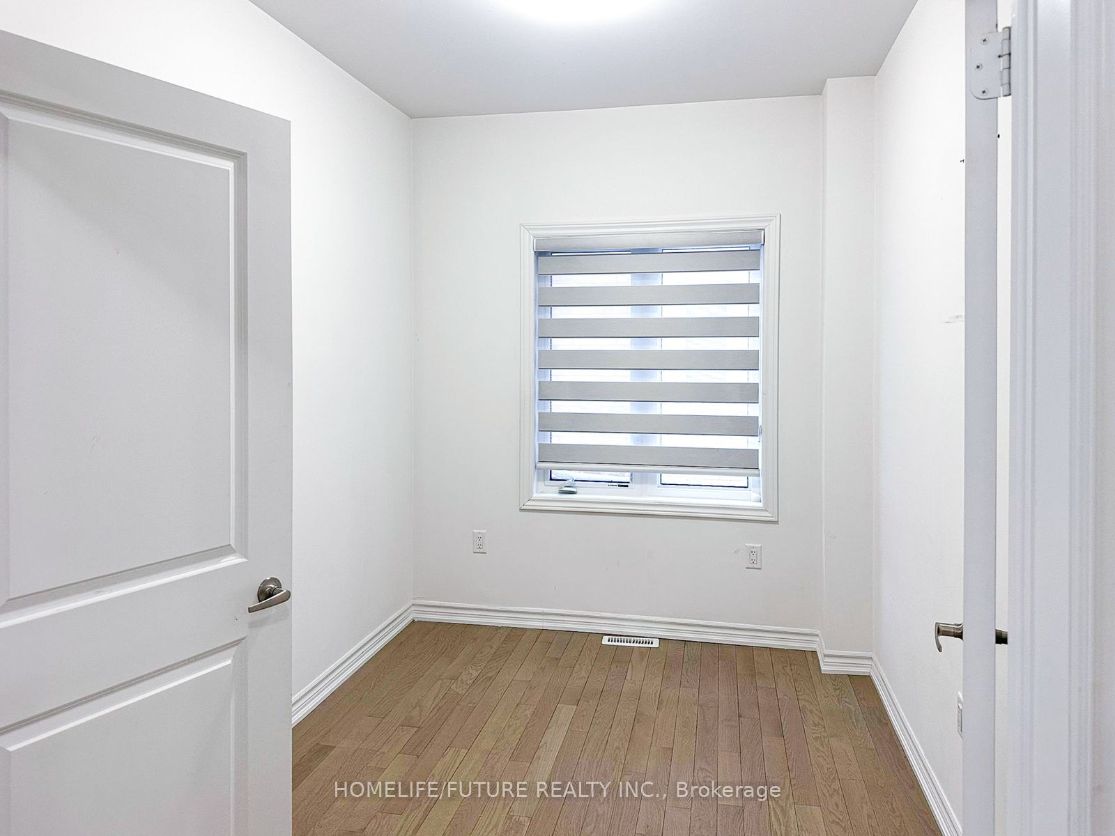 407 Russell Street Property Photo 9