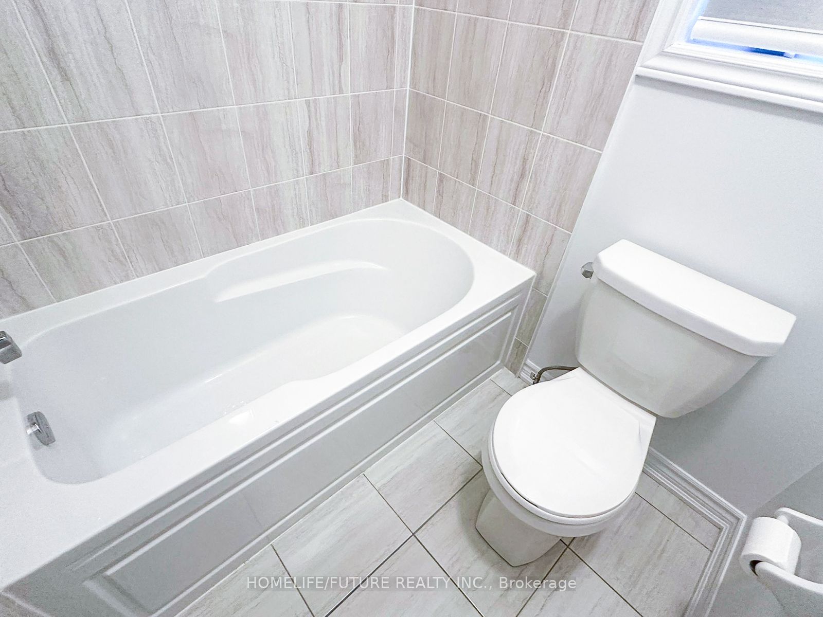 407 Russell Street Property Photo 15