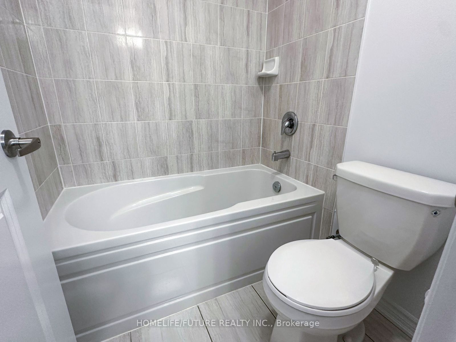 407 Russell Street Property Photo 21