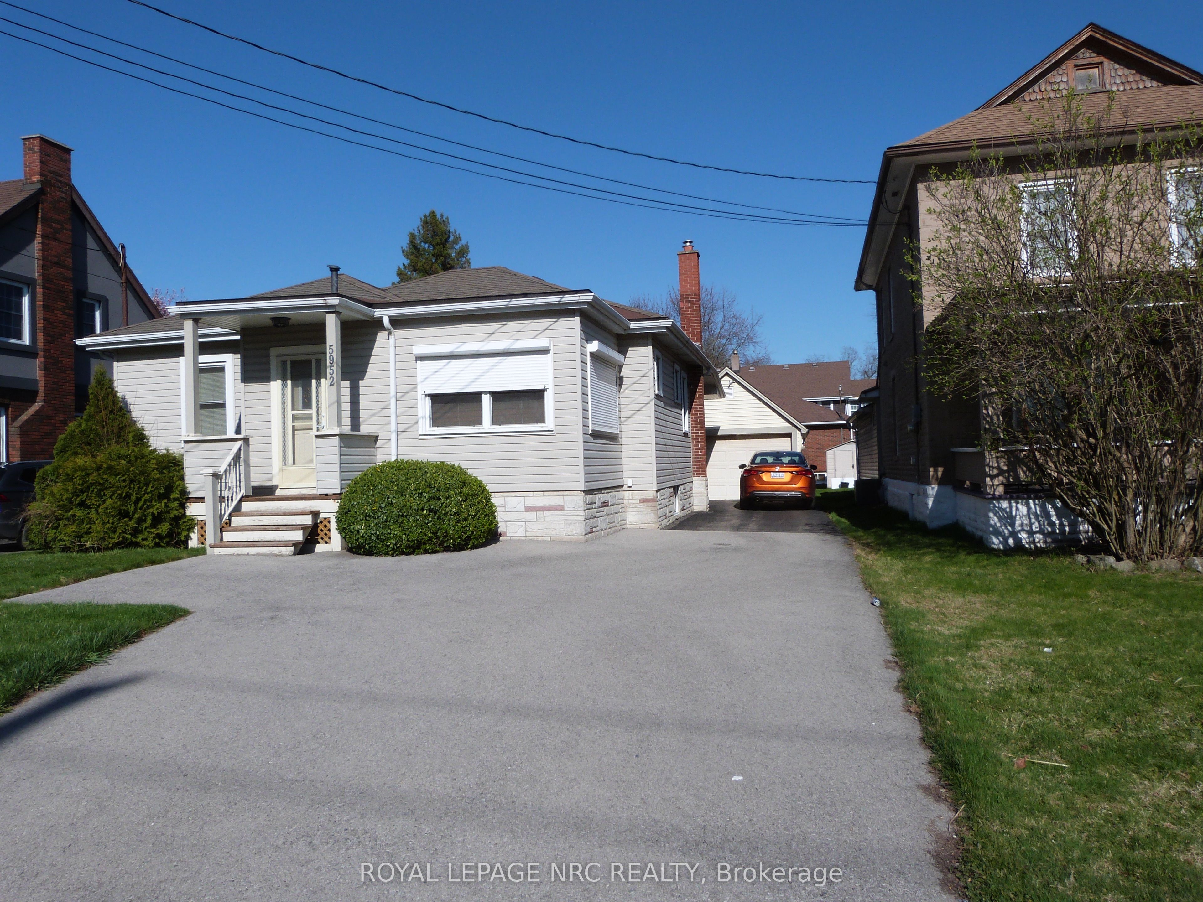 5952 Dorchester Road Property Photo 1