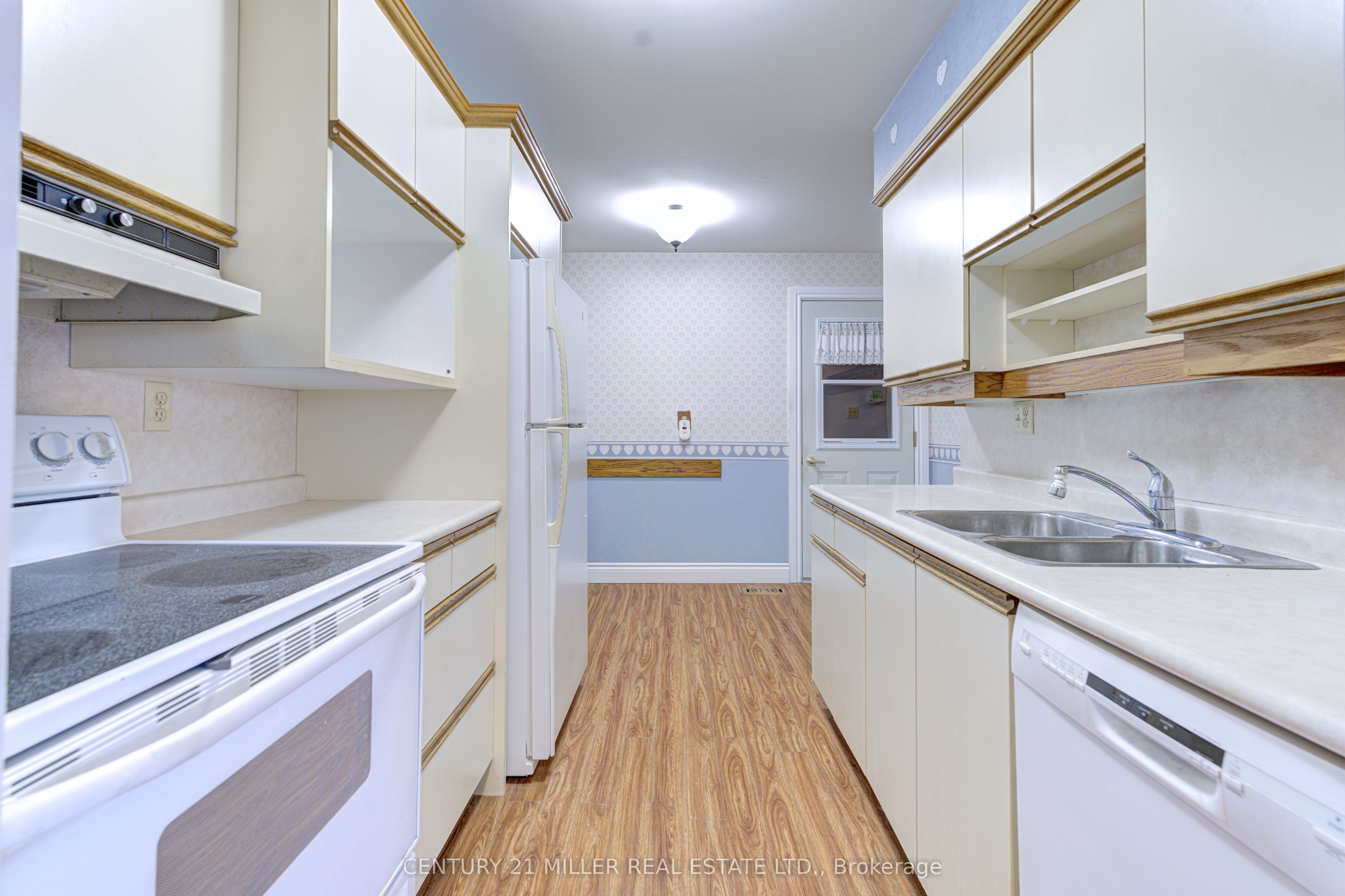 #41 - 150 Gateshead Crescent Property Photo 8