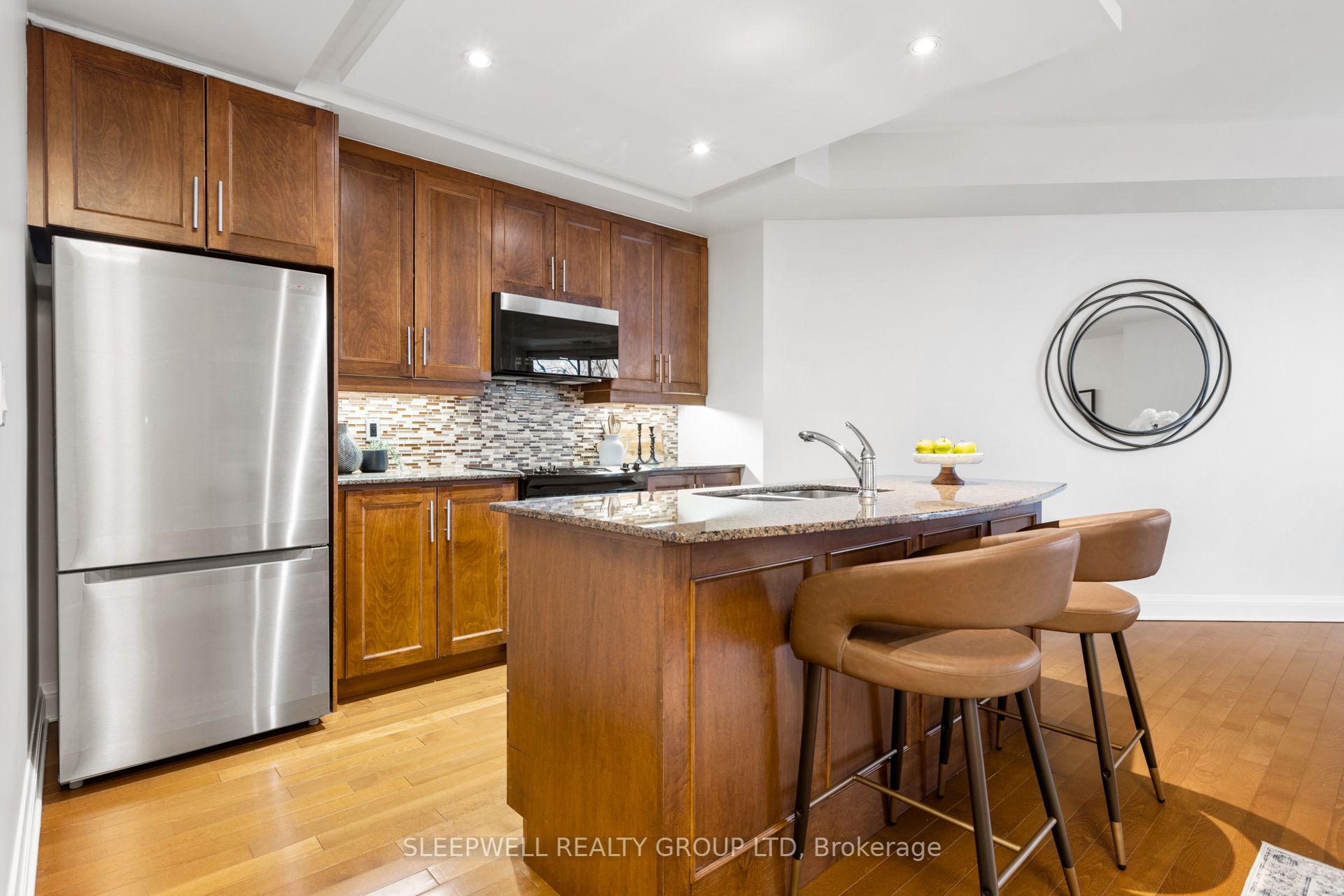 #303 - 295 Mackay Street Property Photo 2