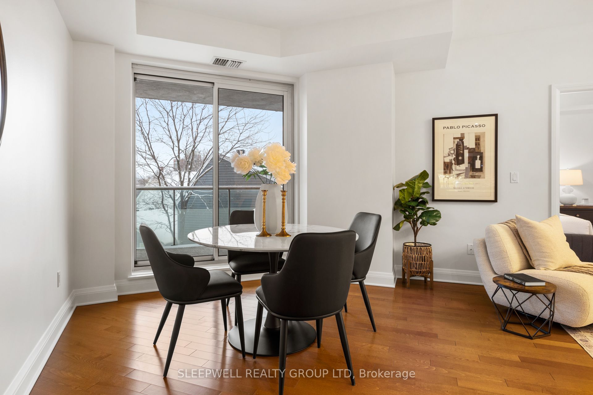 #303 - 295 Mackay Street Property Photo 5