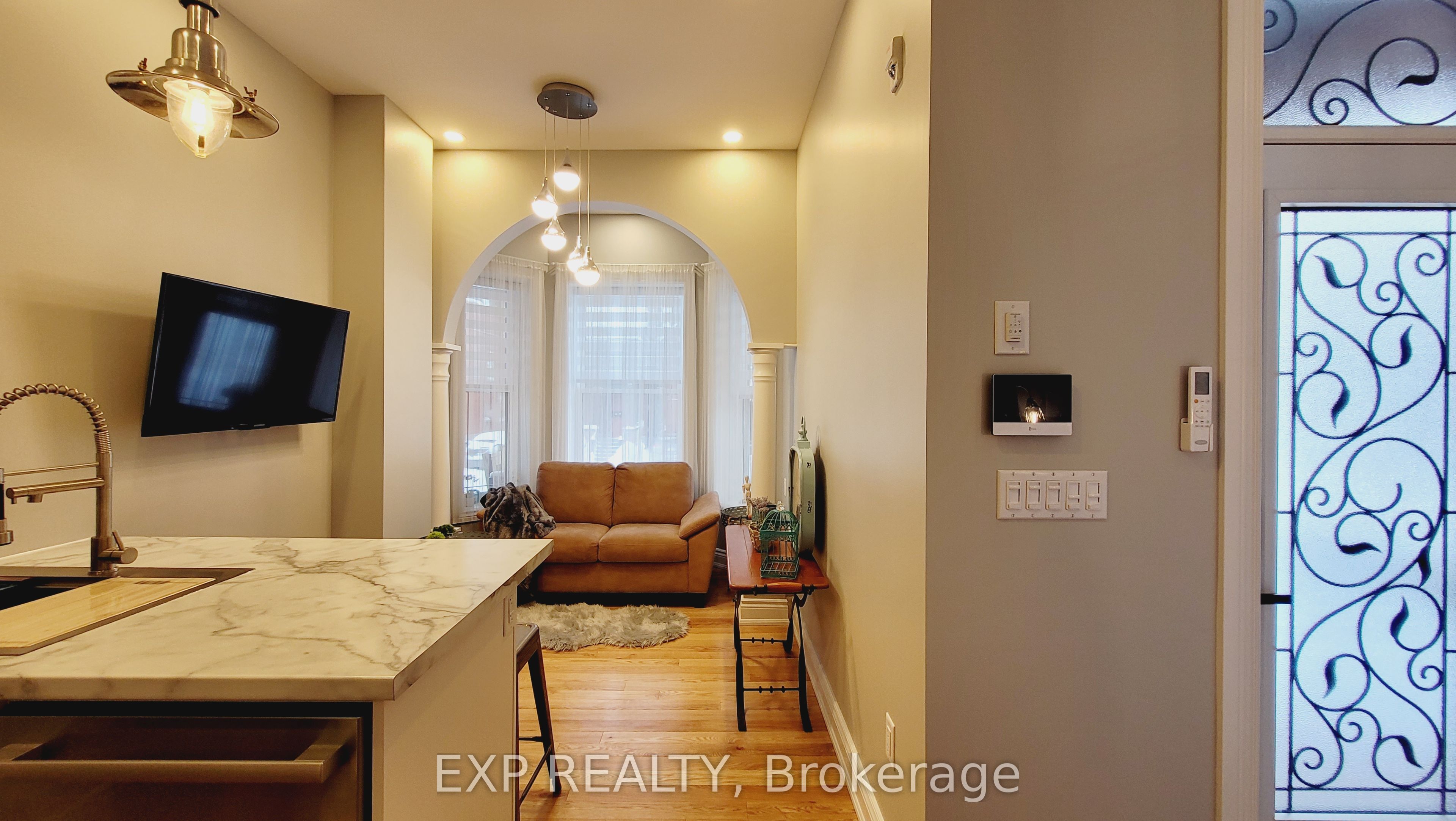#101 - 157-159 James Street Property Photo 1
