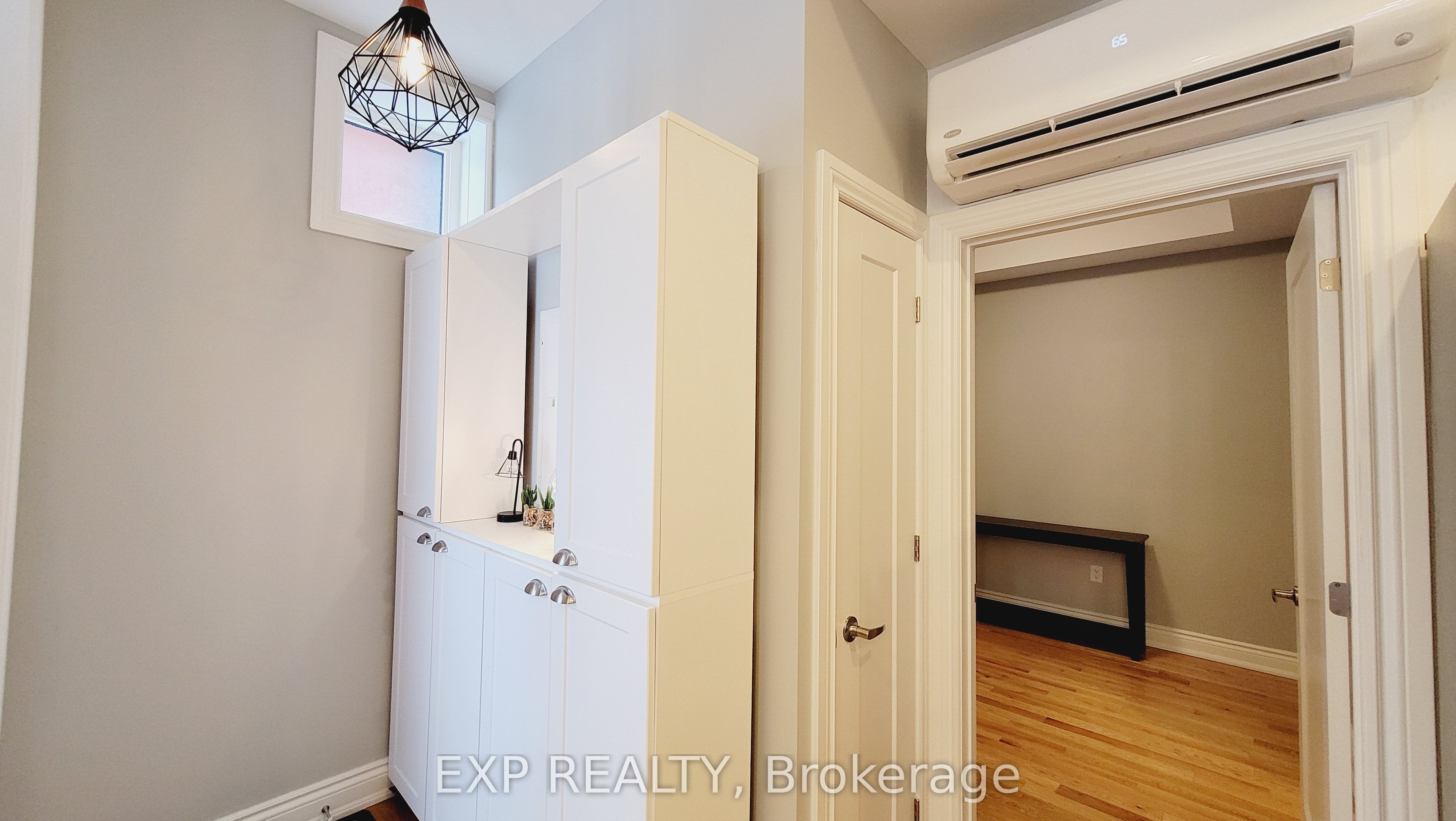 #101 - 157-159 James Street Property Photo 5