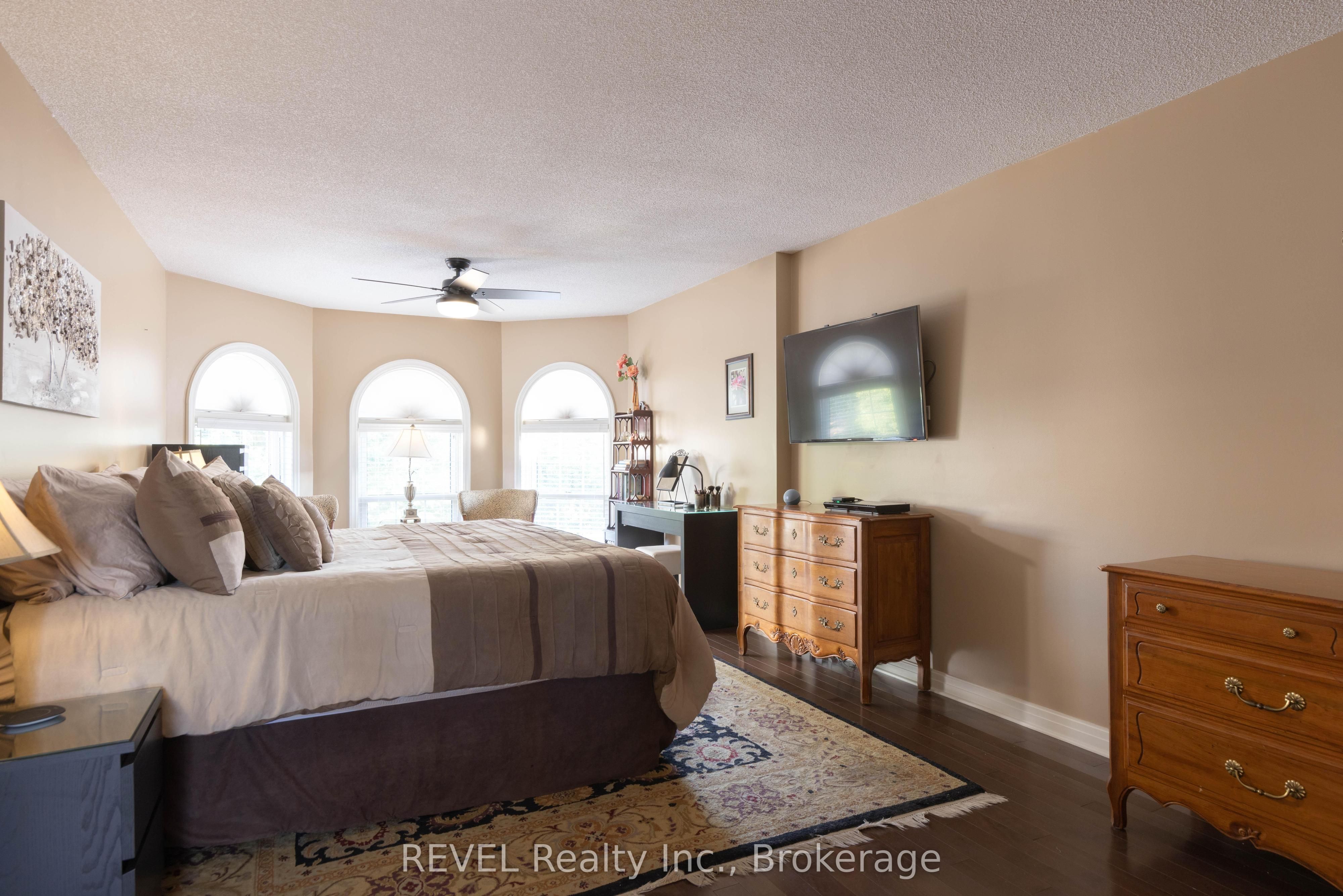 13 Chessington Street Property Photo 22