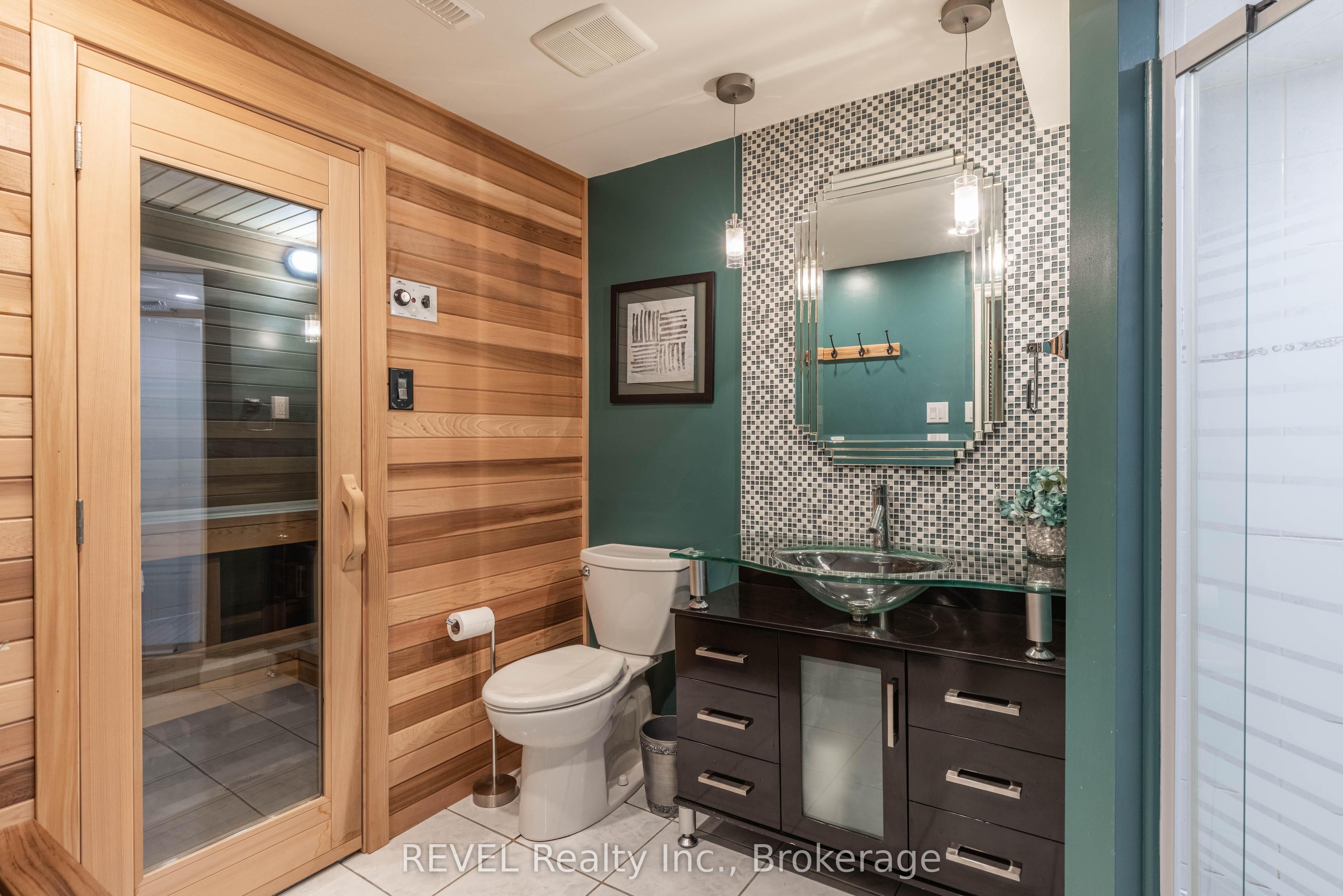 13 Chessington Street Property Photo 33