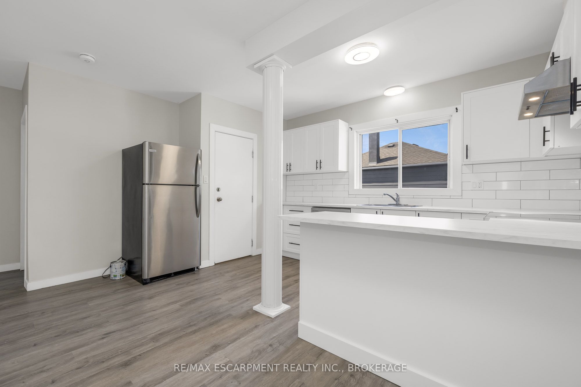 46 Commercial Street Property Photo 16